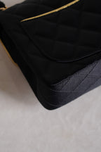 CHANEL CLASSIC MINI SQUARE | BLACK