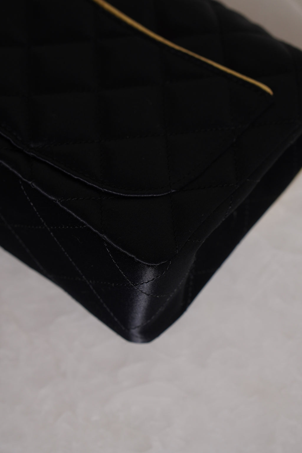 CHANEL CLASSIC MINI SQUARE | BLACK