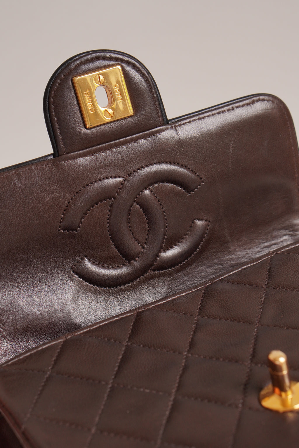 CHANEL CLASSIC MINI SQUARE | DARK BROWN
