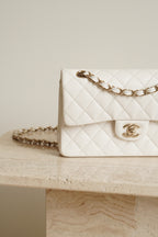 CHANEL CLASSIC 22B SMALL DOUBLE FLAP | WHITE