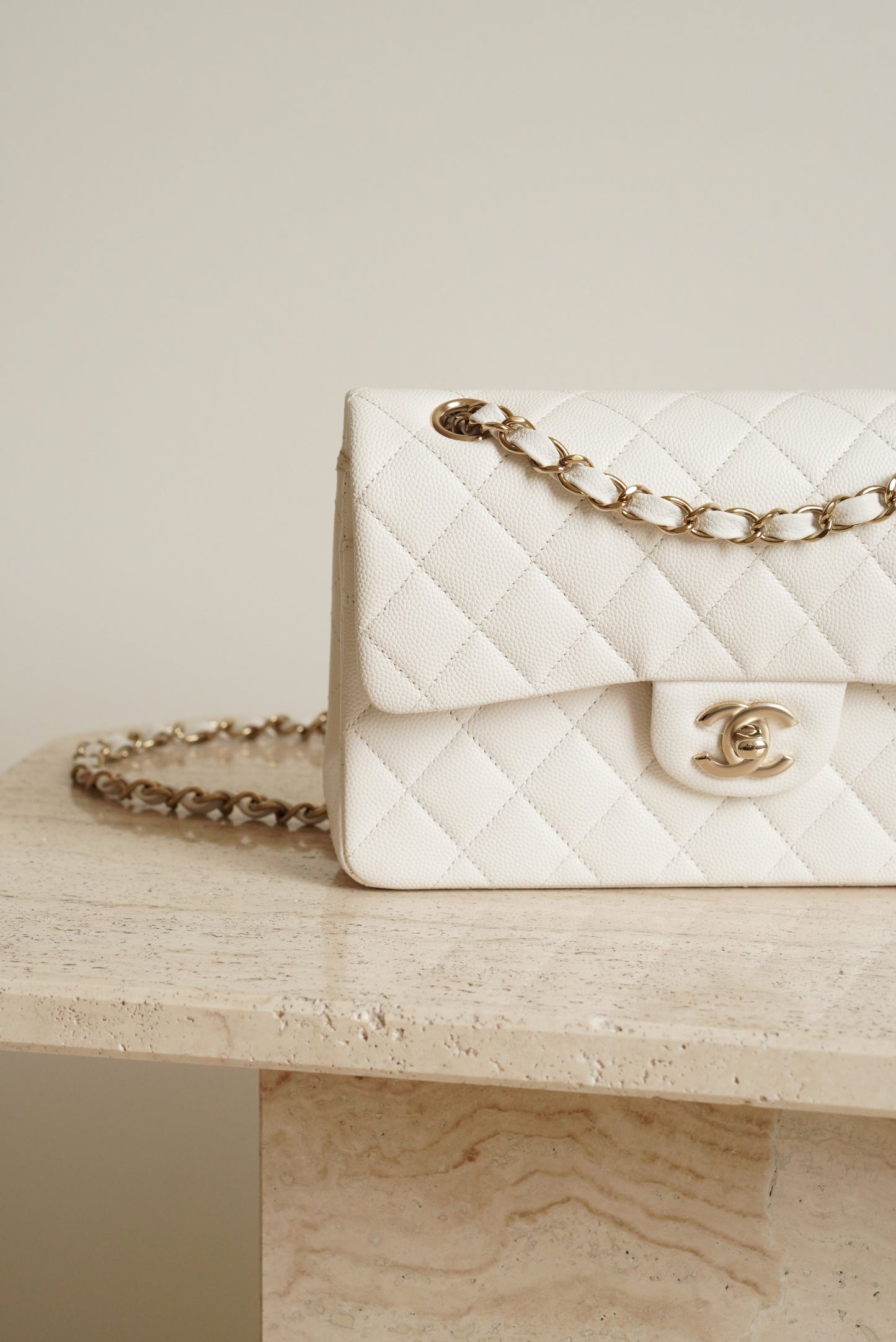 CHANEL CLASSIC 22B SMALL DOUBLE FLAP | WHITE