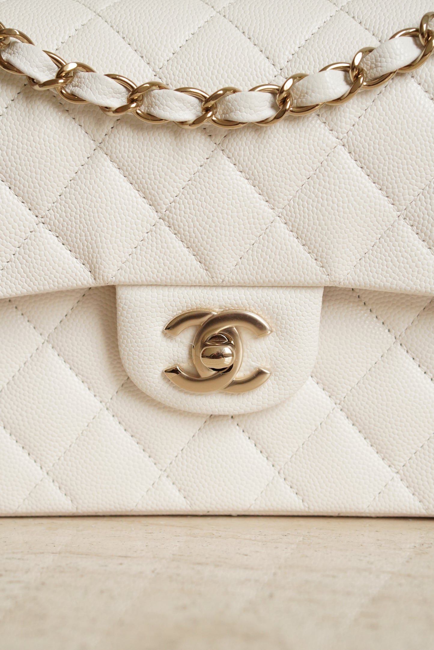 CHANEL CLASSIC 22B SMALL DOUBLE FLAP | WHITE