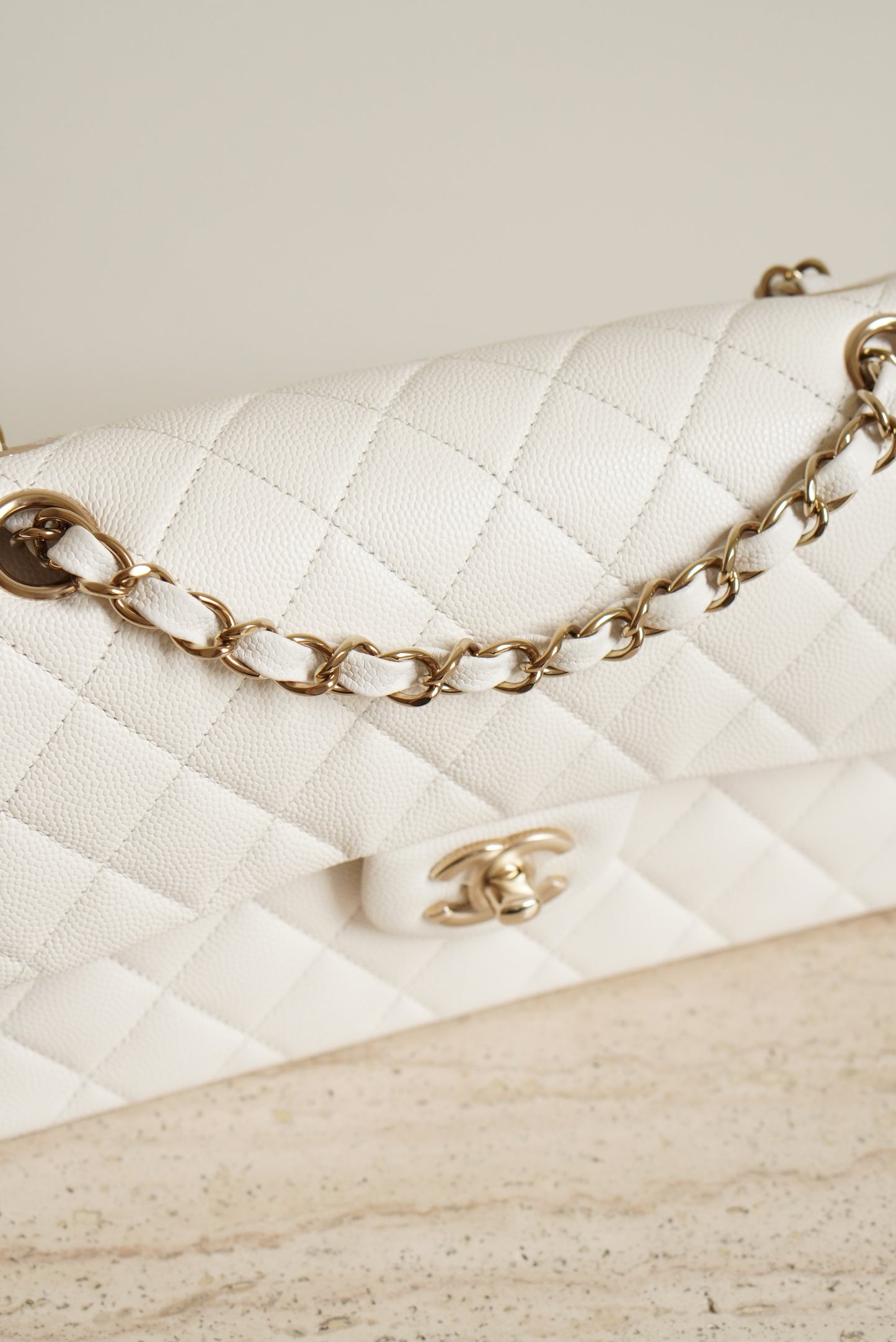 CHANEL CLASSIC 22B SMALL DOUBLE FLAP | WHITE