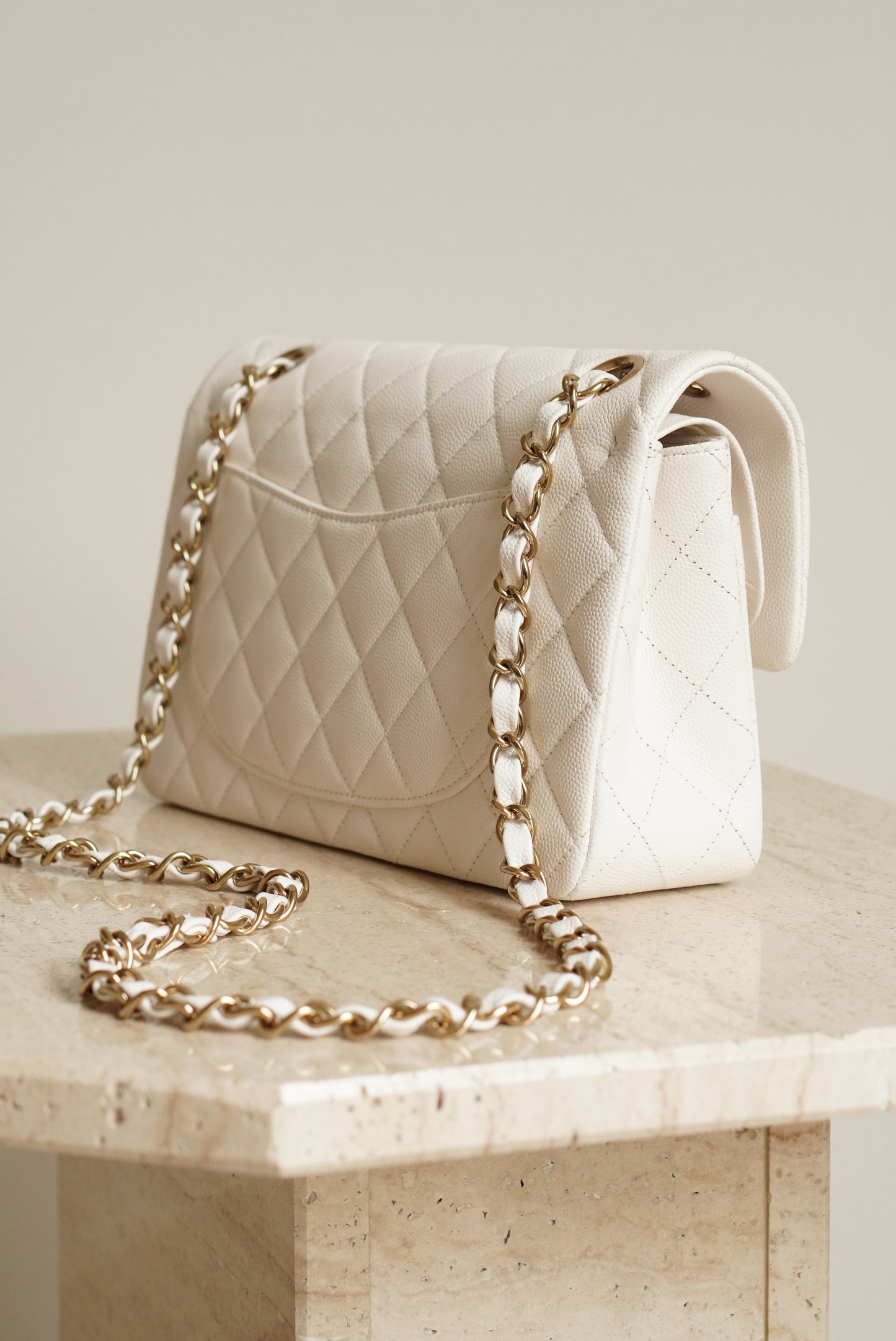 CHANEL CLASSIC 22B SMALL DOUBLE FLAP | WHITE
