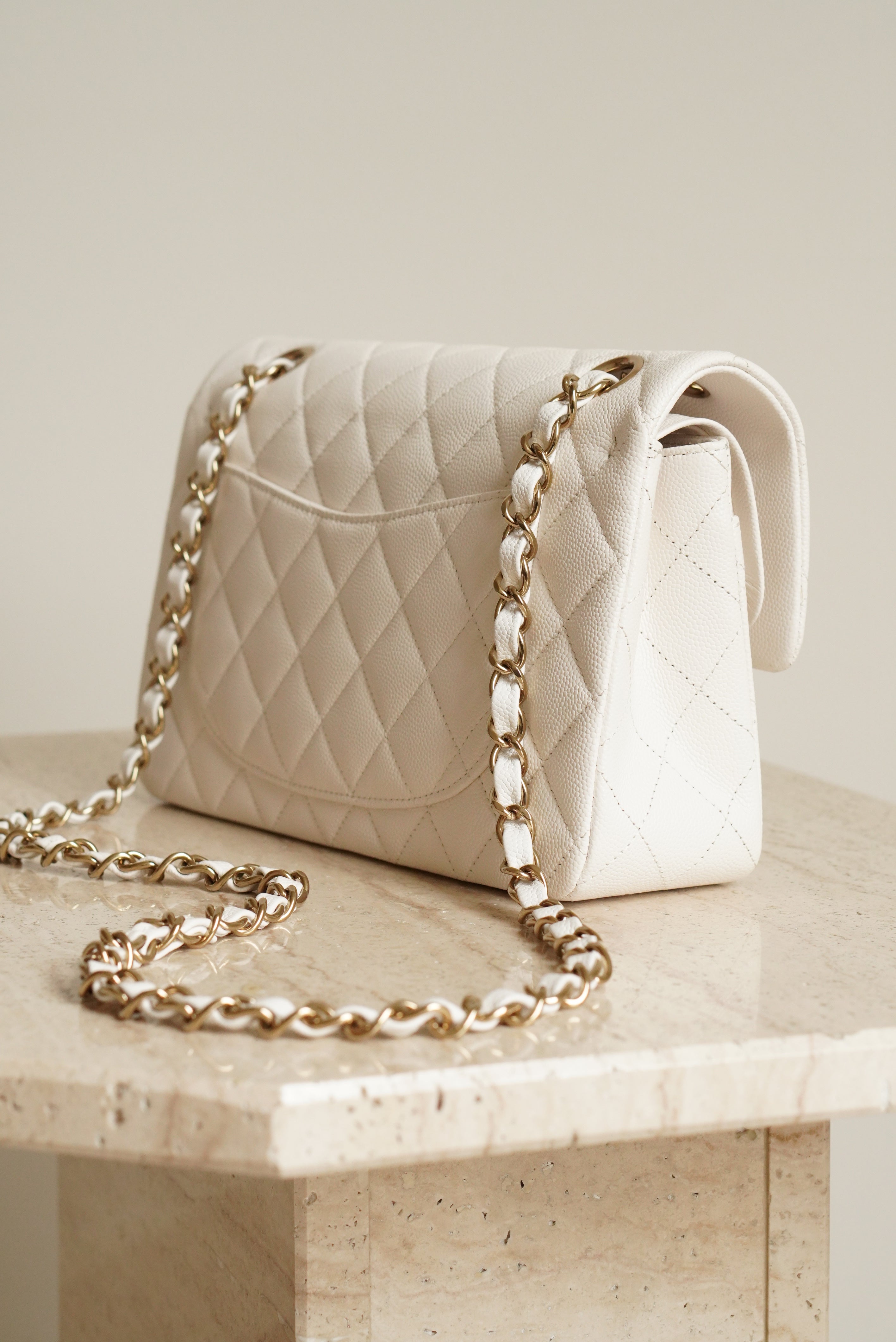 CHANEL CLASSIC 22B SMALL DOUBLE FLAP | WHITE