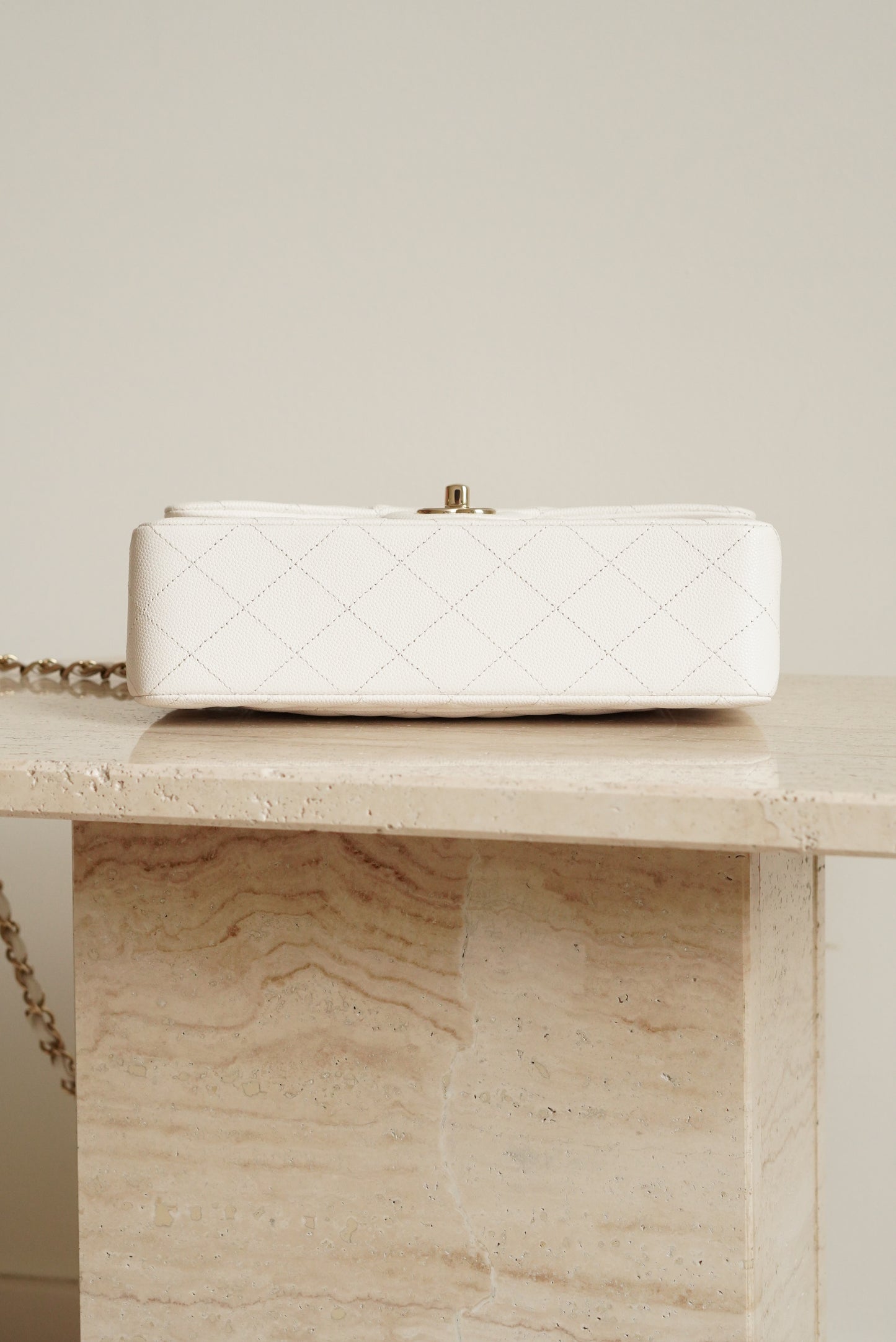 CHANEL CLASSIC 22B SMALL DOUBLE FLAP | WHITE