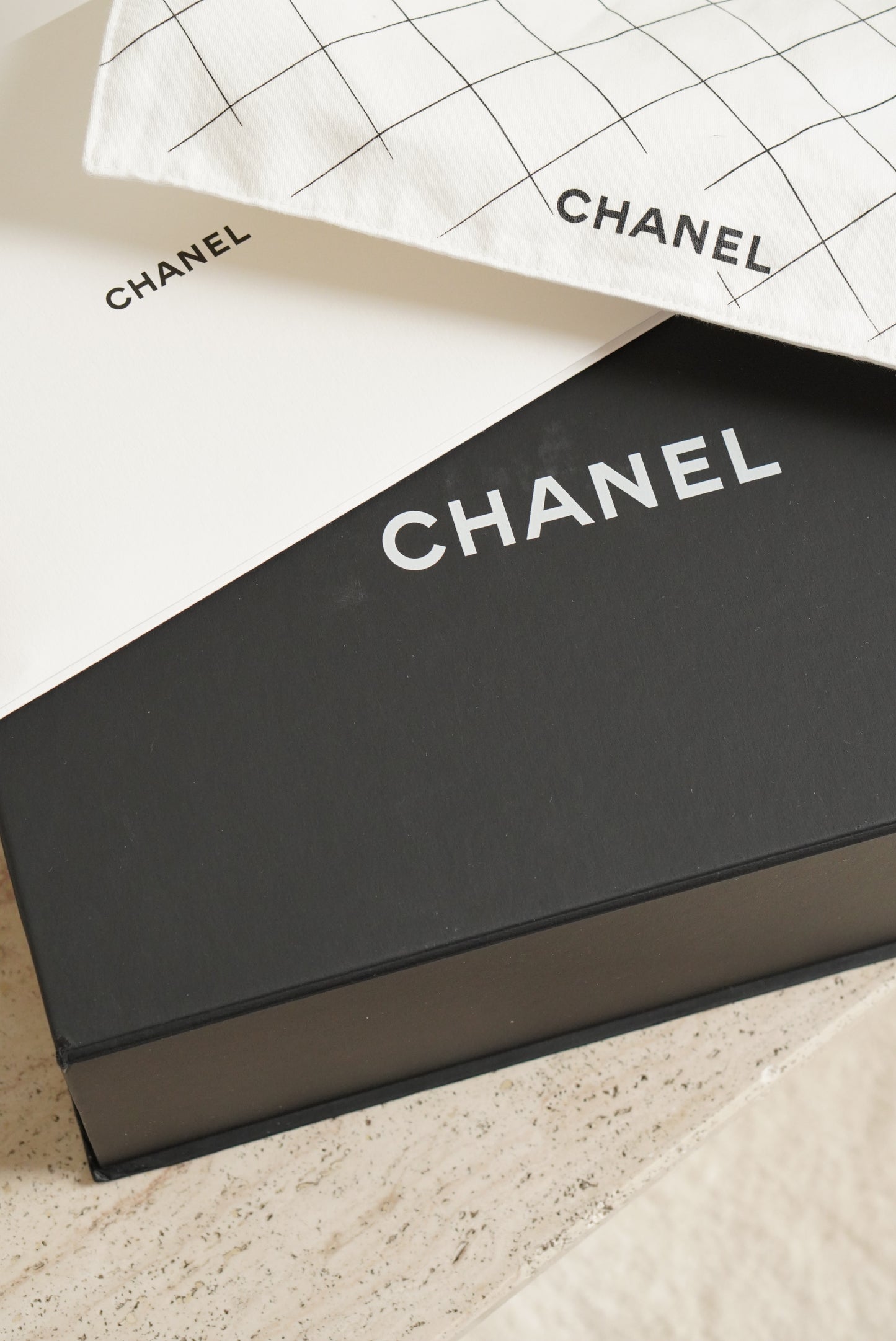 CHANEL CLASSIC 22B SMALL DOUBLE FLAP | WHITE