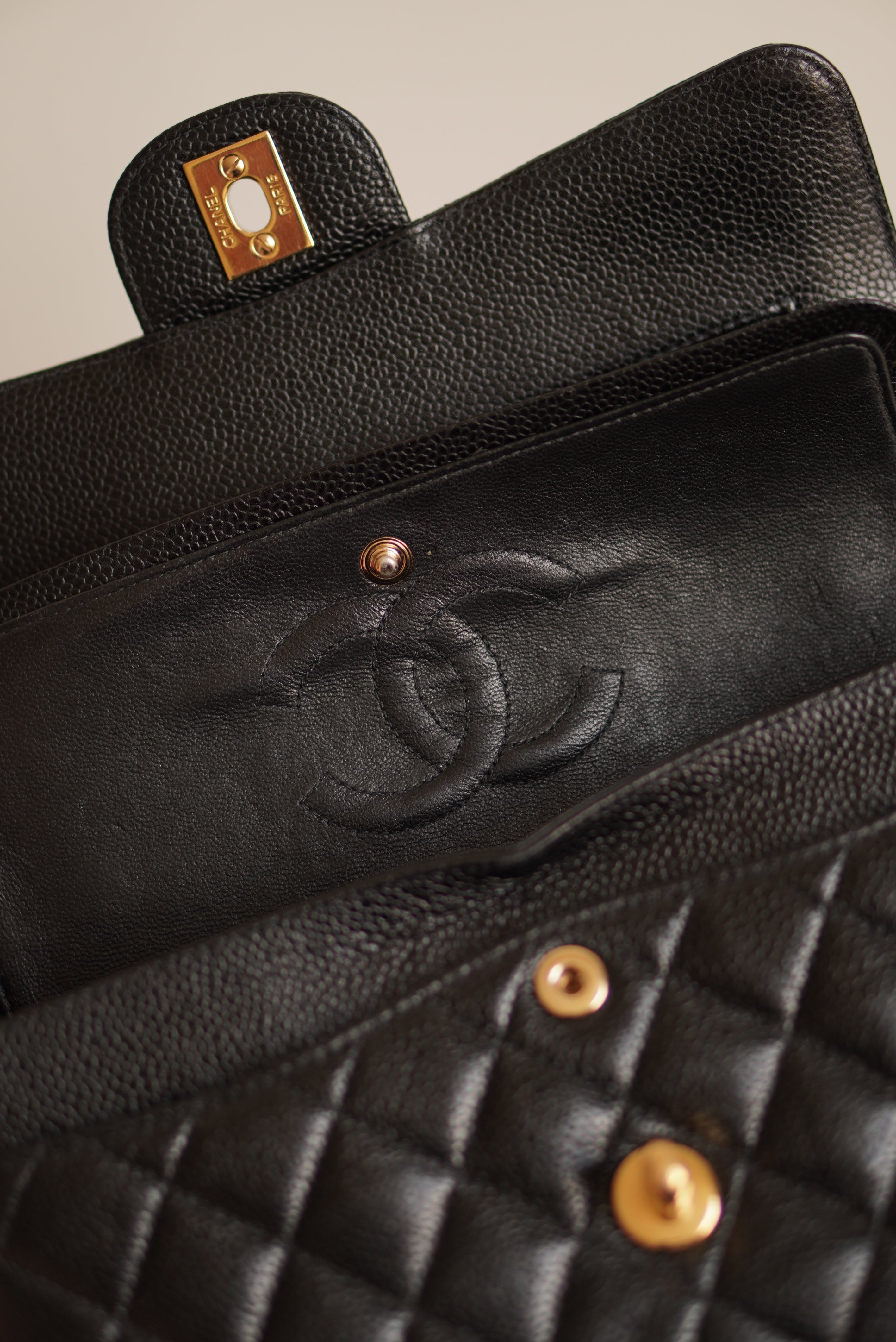 CHANEL CLASSIC SMALL DOUBLE FLAP | BLACK