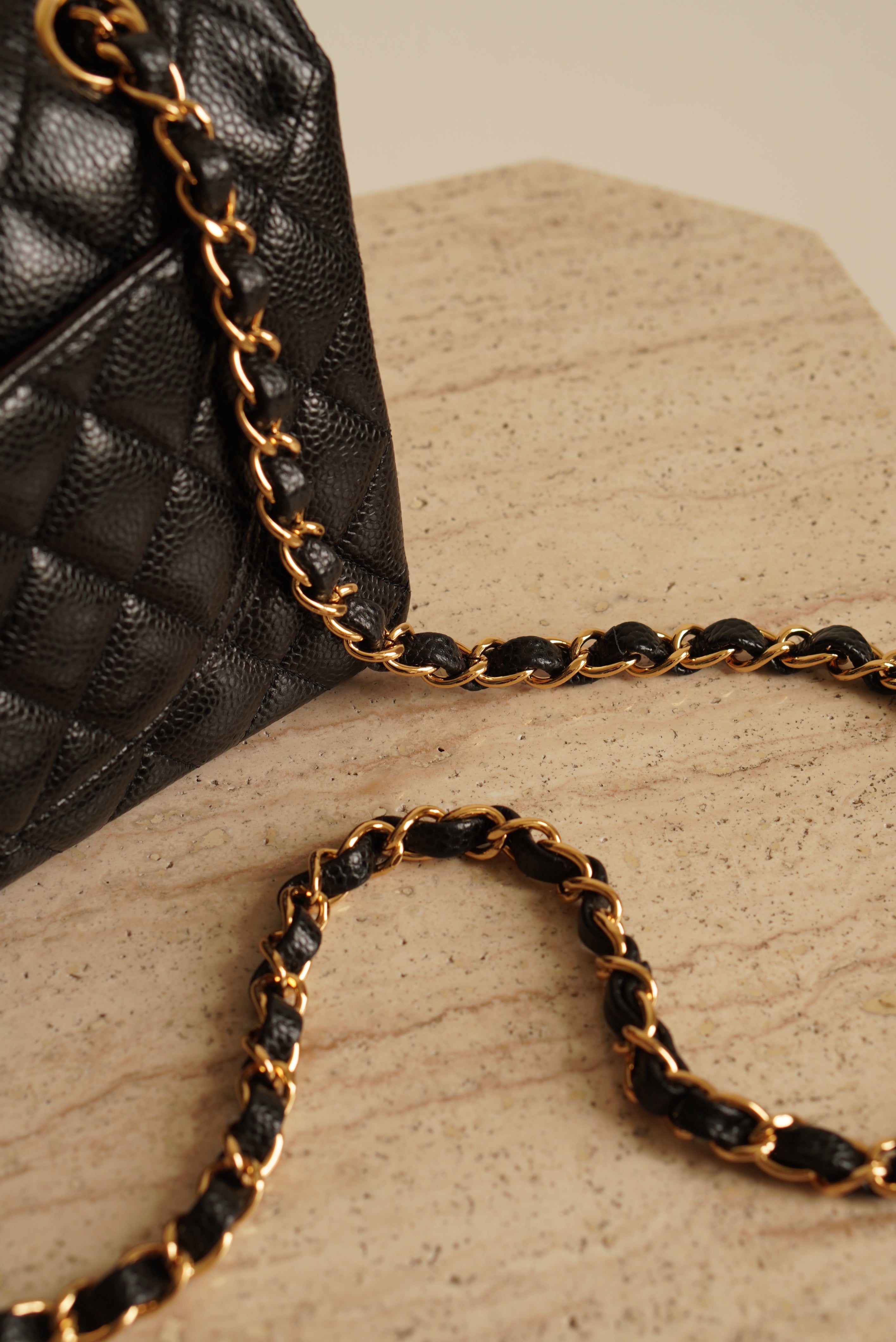 CHANEL CLASSIC SMALL DOUBLE FLAP | BLACK