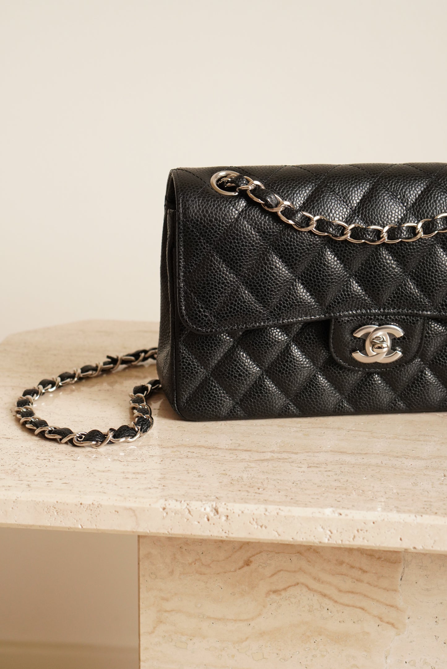 CHANEL CLASSIC SMALL DOUBLE FLAP | BLACK