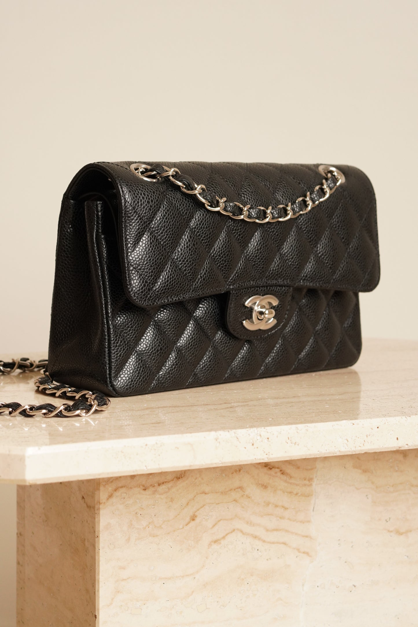 CHANEL CLASSIC SMALL DOUBLE FLAP | BLACK