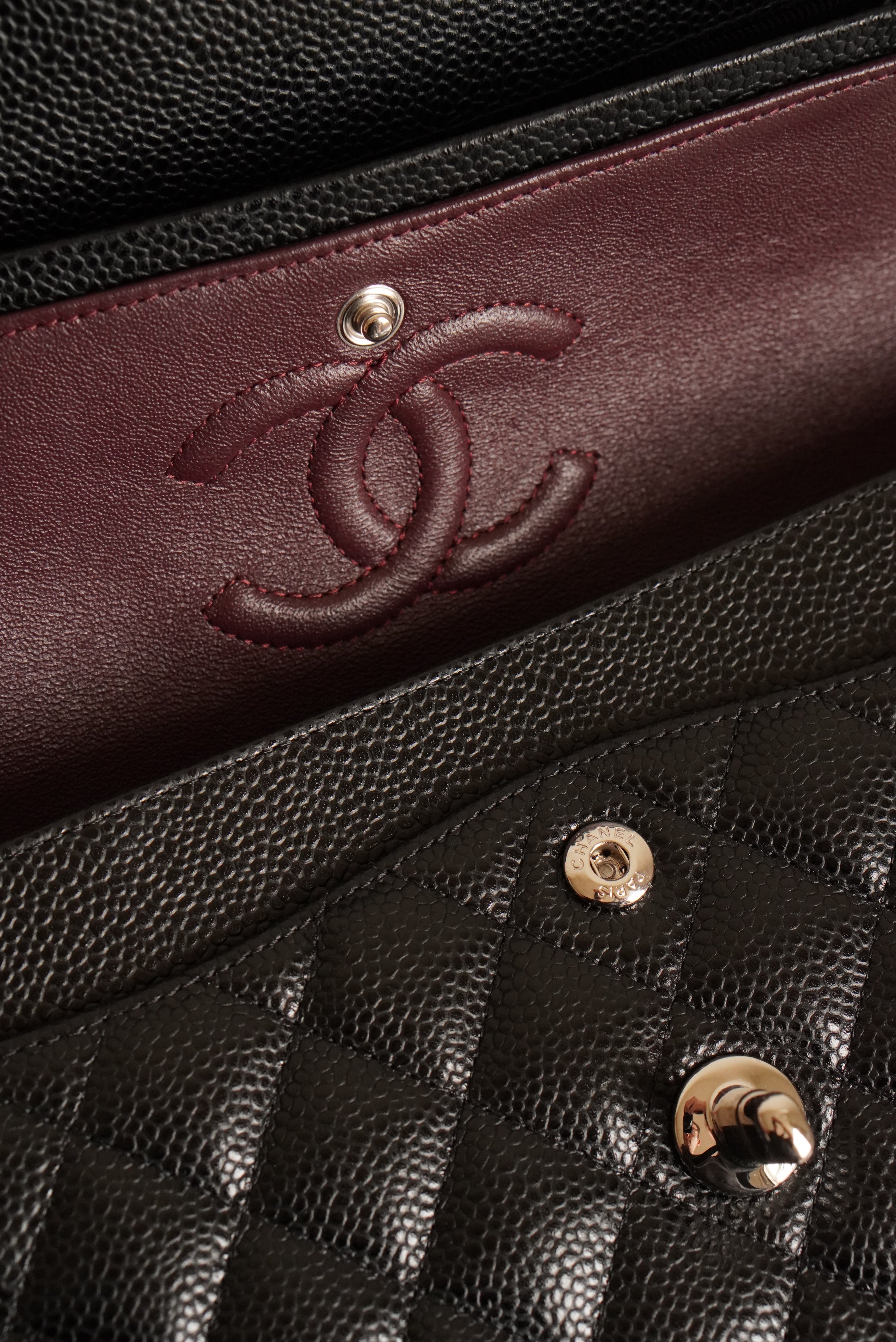 CHANEL CLASSIC SMALL DOUBLE FLAP | BLACK