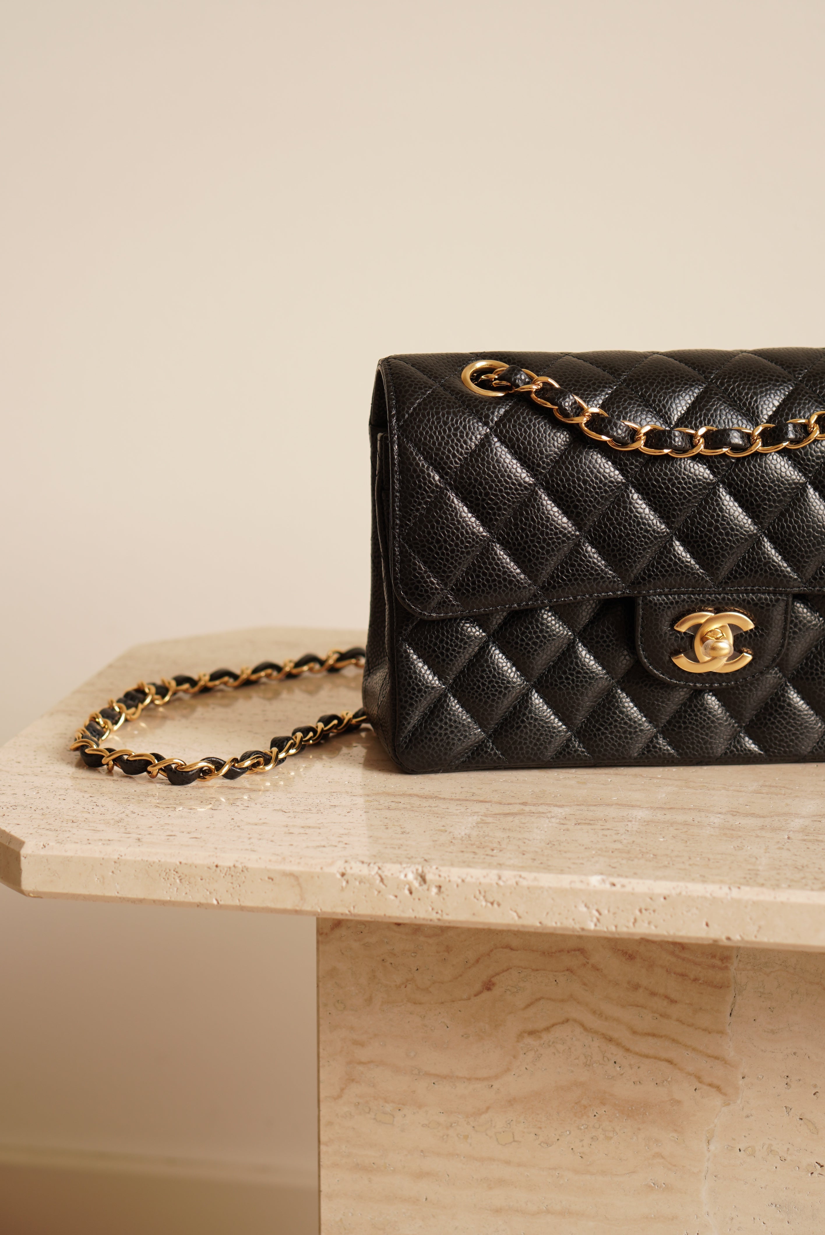 CHANEL CLASSIC SMALL DOUBLE FLAP | BLACK