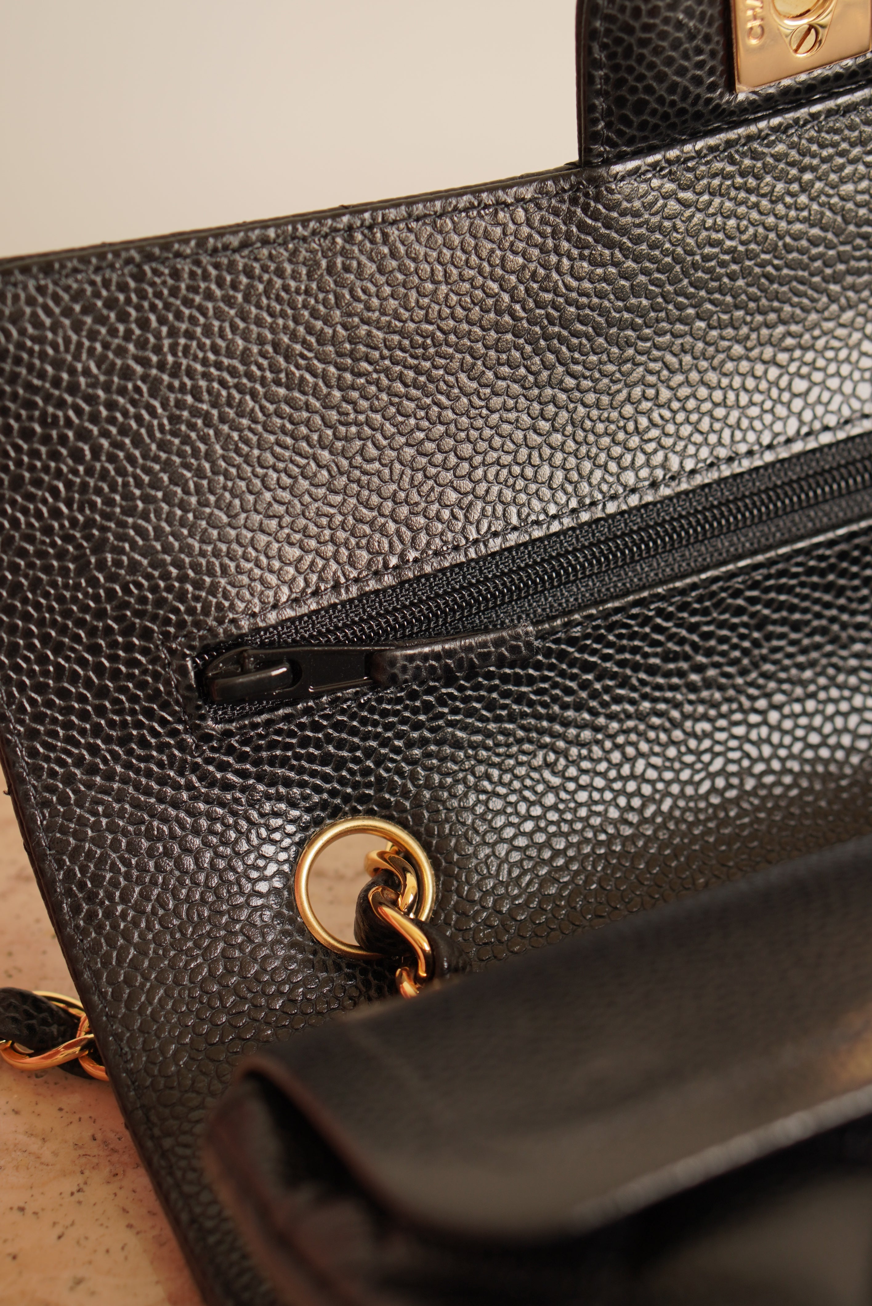 CHANEL CLASSIC SMALL DOUBLE FLAP | BLACK