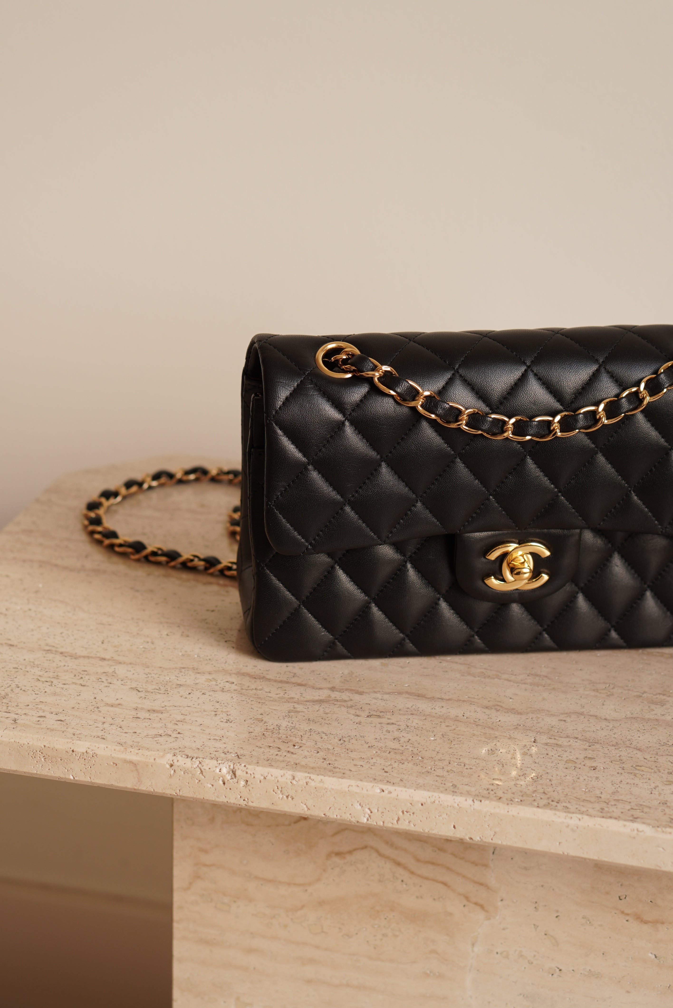 CHANEL CLASSIC SMALL DOUBLE FLAP | BLACK