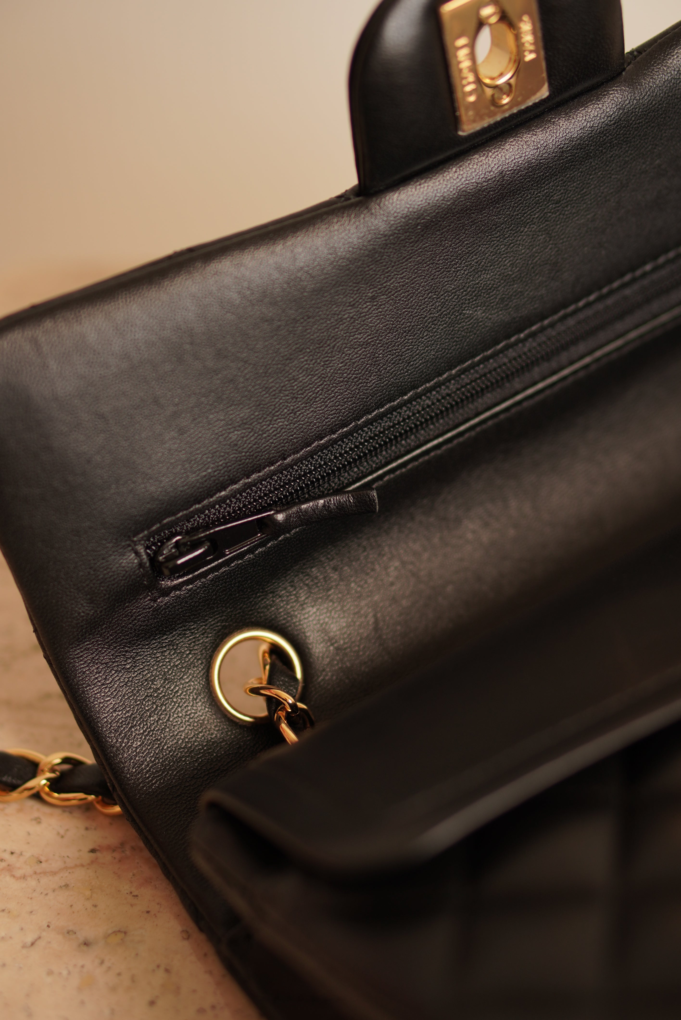 CHANEL CLASSIC SMALL DOUBLE FLAP | BLACK