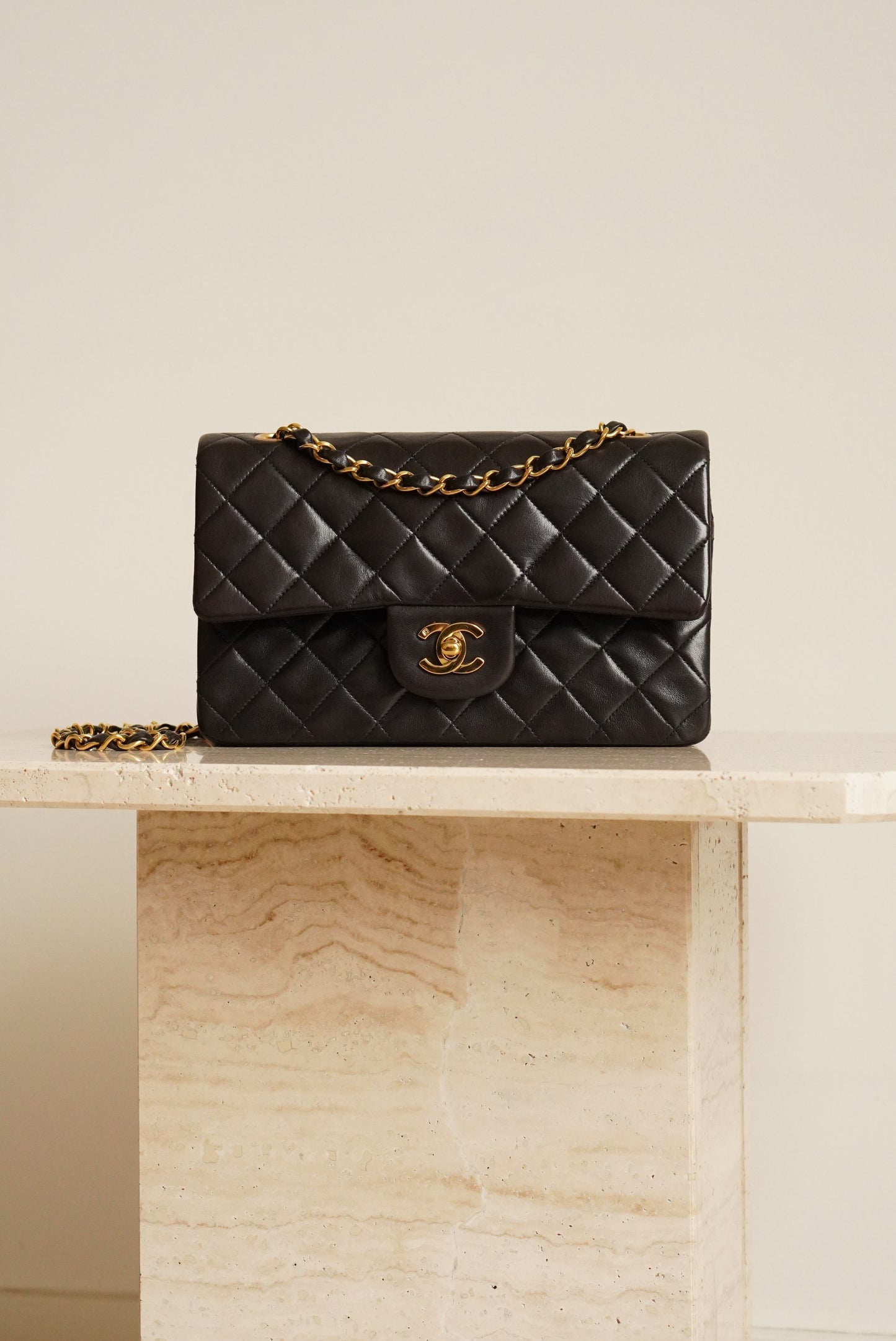 CHANEL CLASSIC SMALL DOUBLE FLAP | BLACK