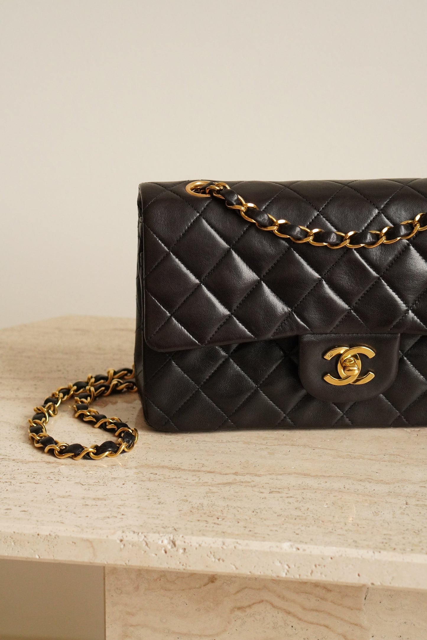 CHANEL CLASSIC SMALL DOUBLE FLAP | BLACK