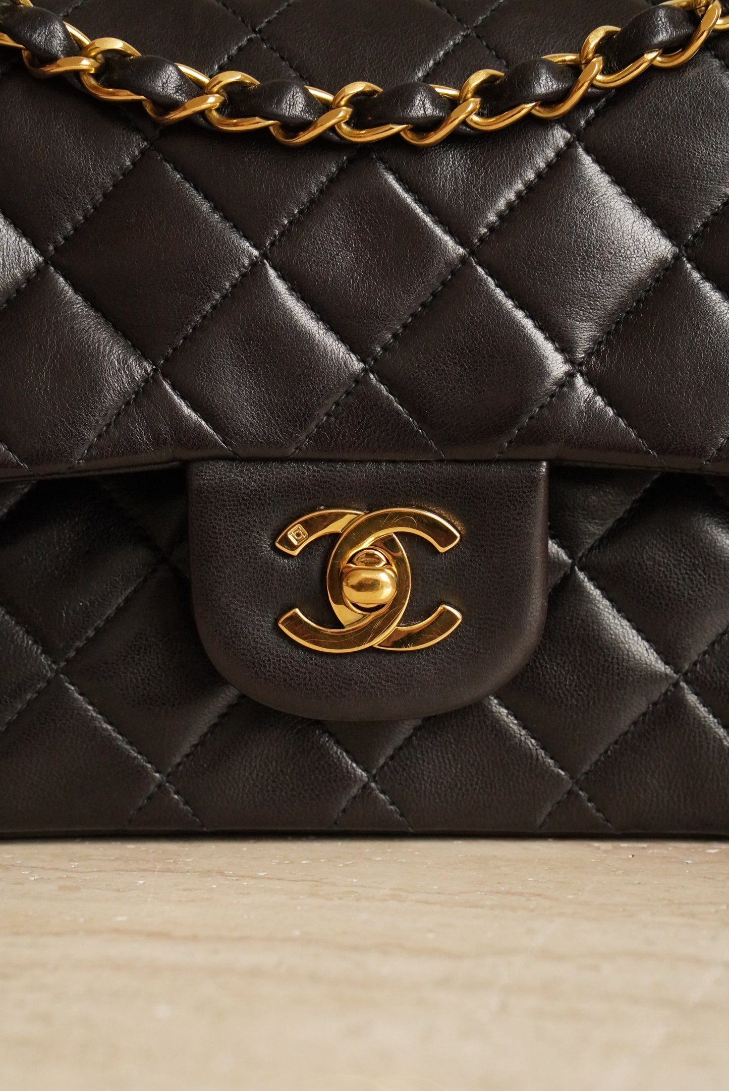 CHANEL CLASSIC SMALL DOUBLE FLAP | BLACK