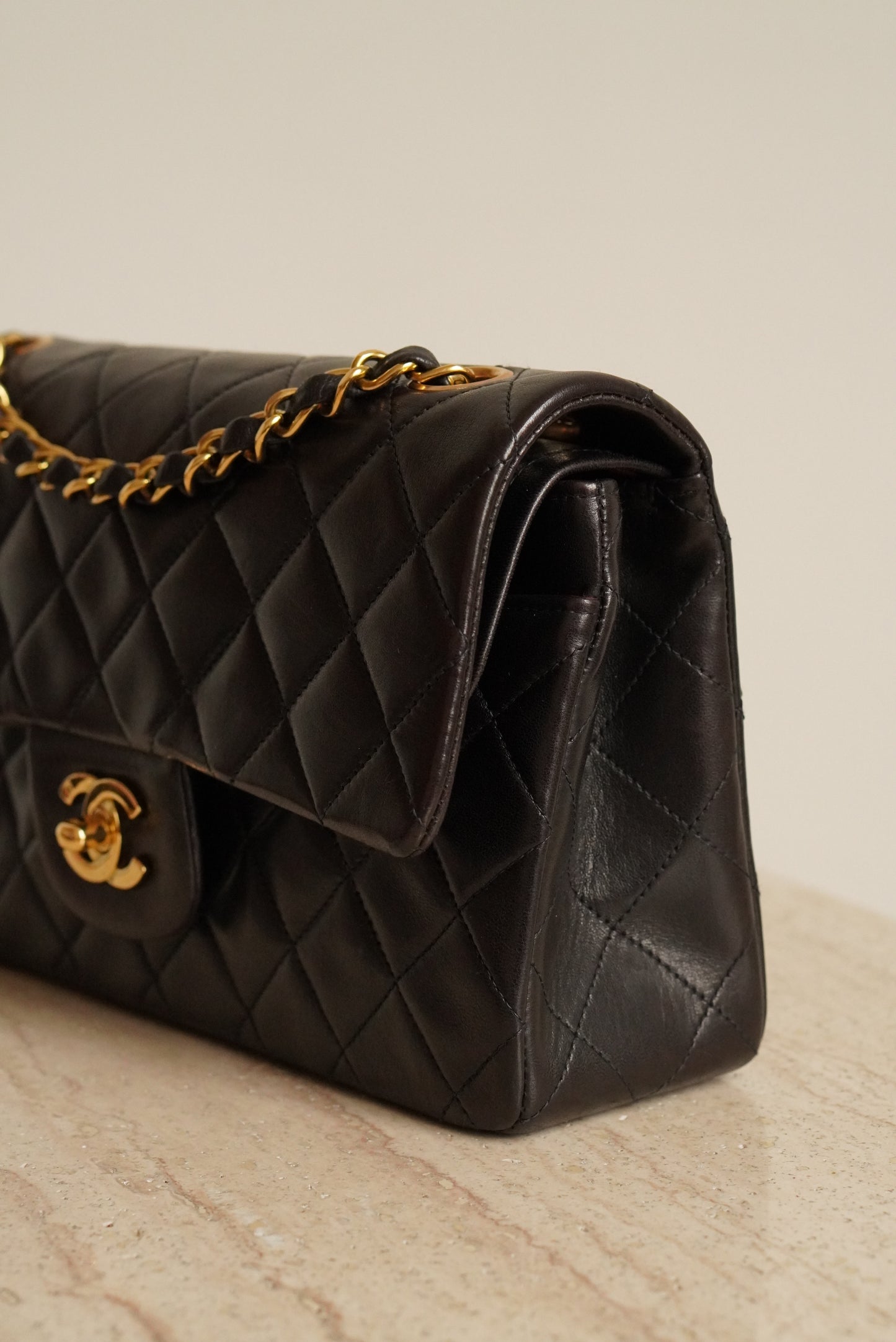 CHANEL CLASSIC SMALL DOUBLE FLAP | BLACK