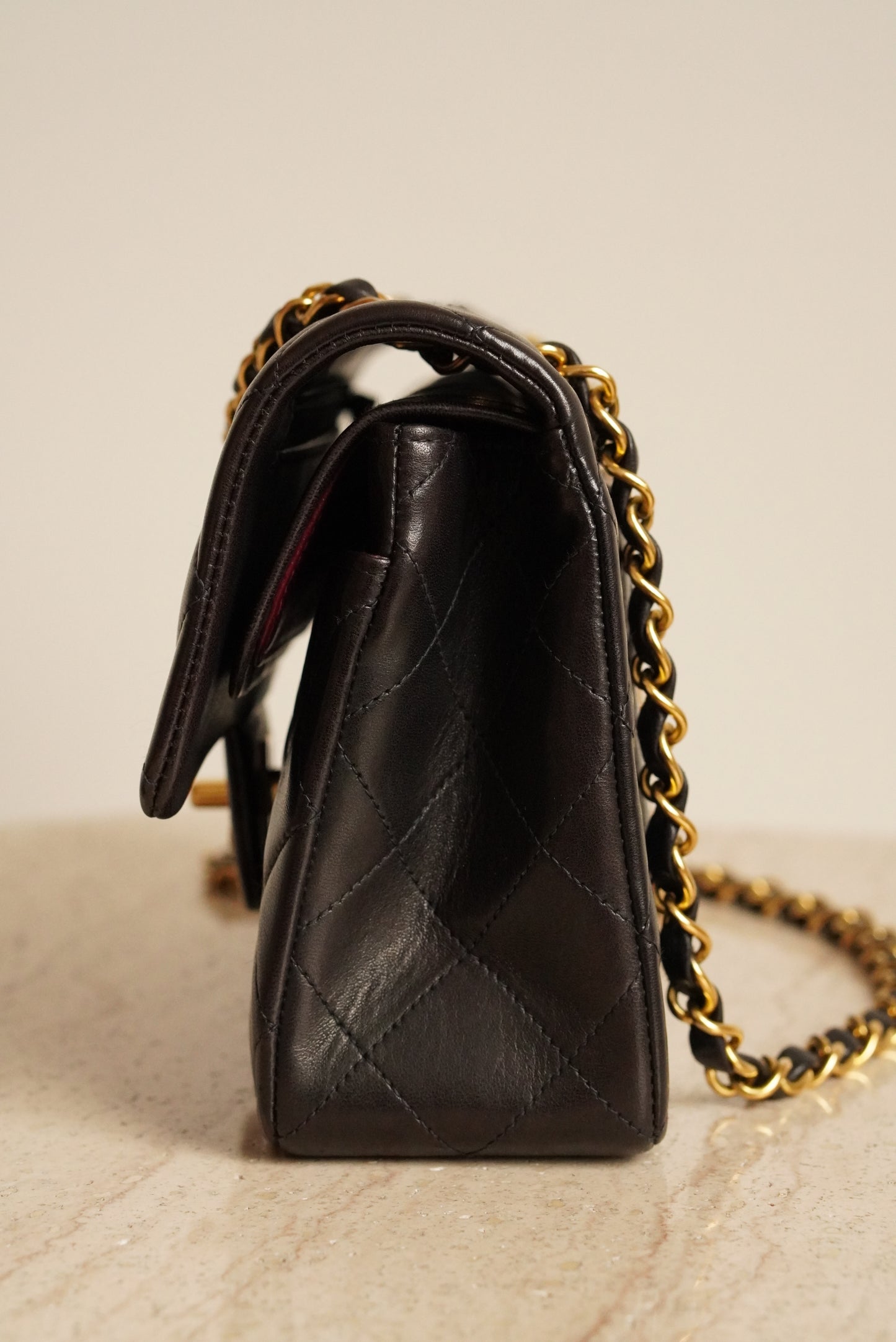 CHANEL CLASSIC SMALL DOUBLE FLAP | BLACK