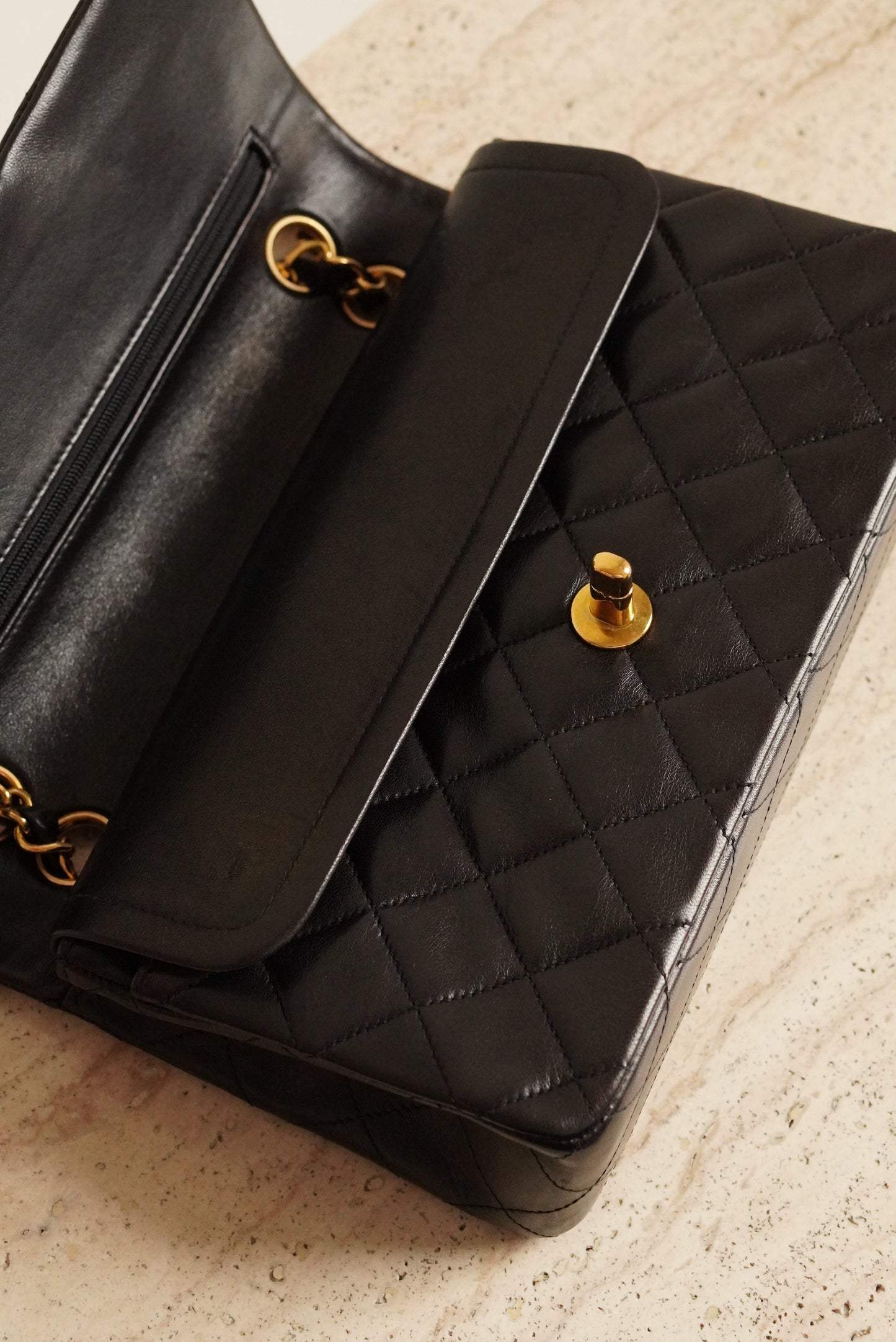 CHANEL CLASSIC SMALL DOUBLE FLAP | BLACK