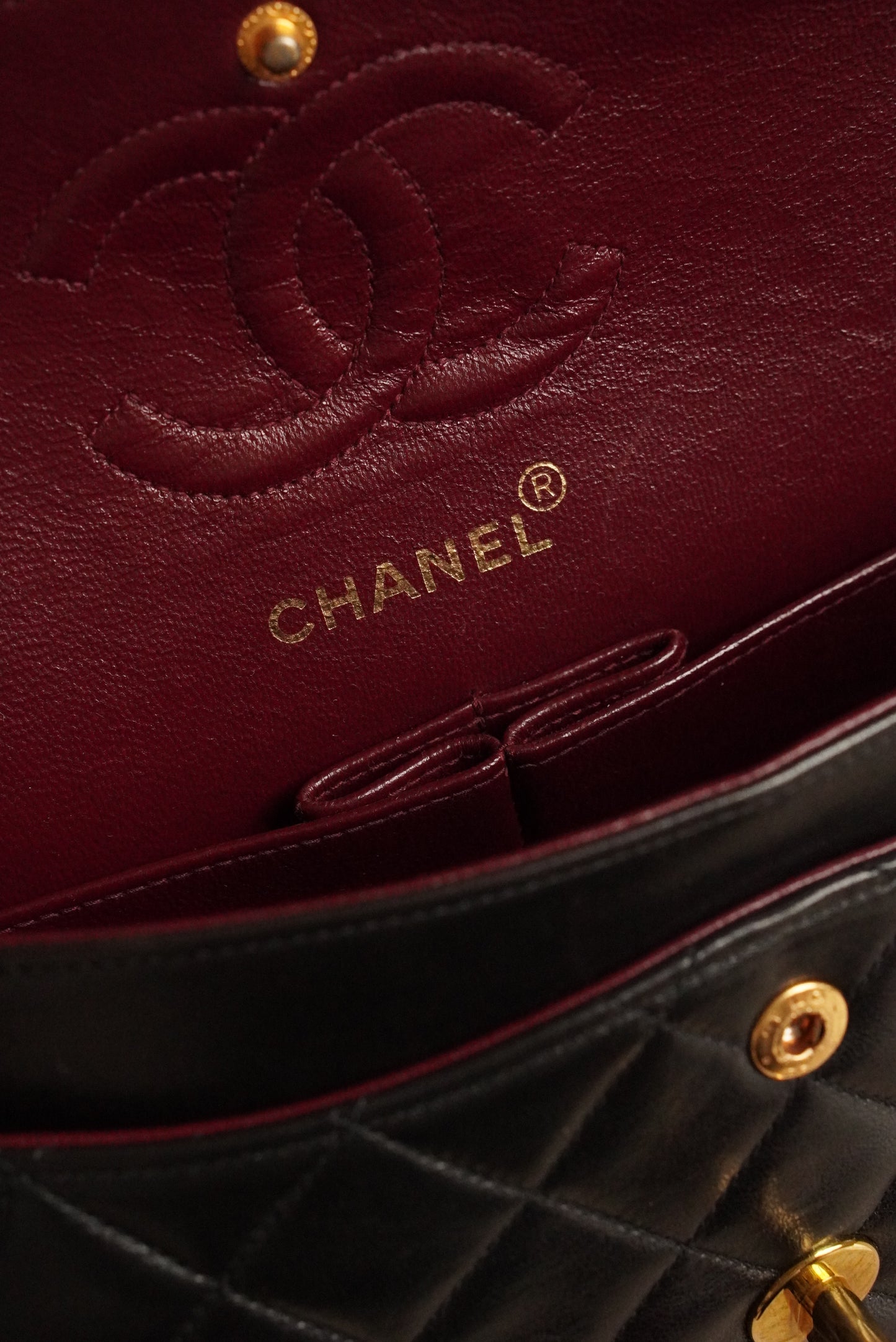 CHANEL CLASSIC SMALL DOUBLE FLAP | BLACK