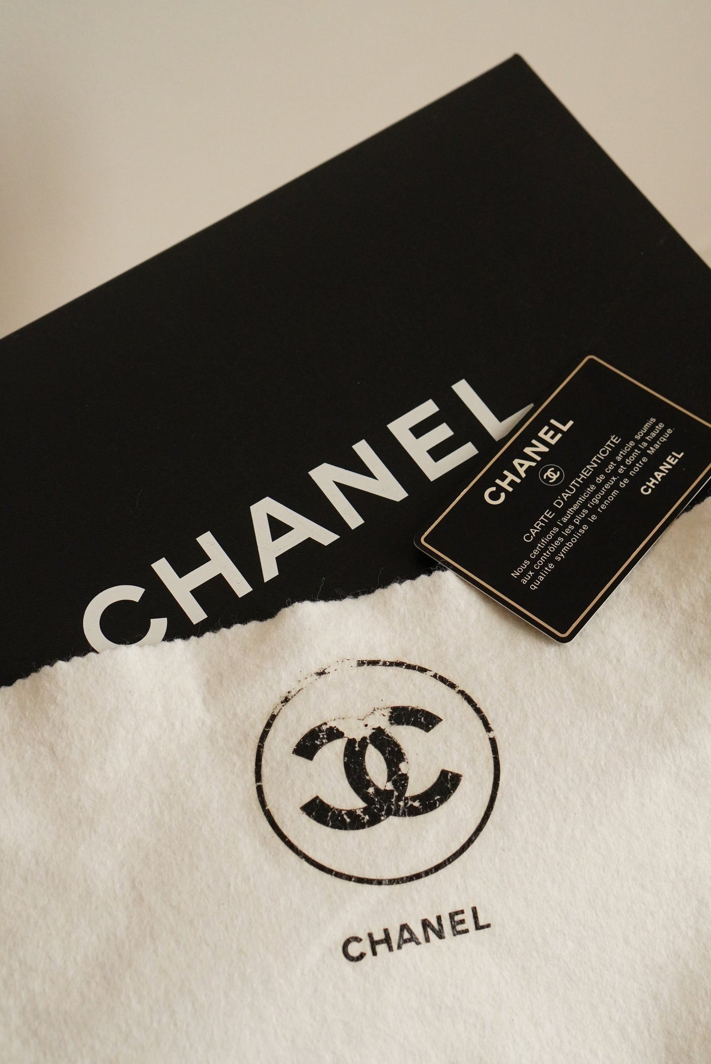 CHANEL CLASSIC SMALL DOUBLE FLAP | BLACK