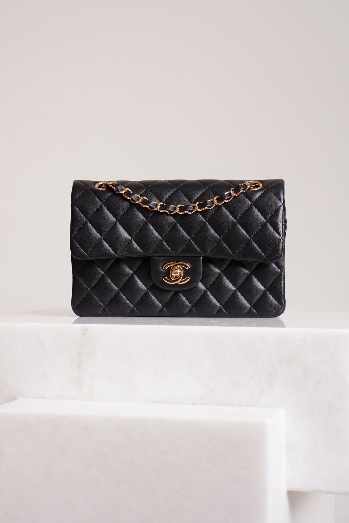 CHANEL CLASSIC SMALL DOUBLE FLAP | BLACK