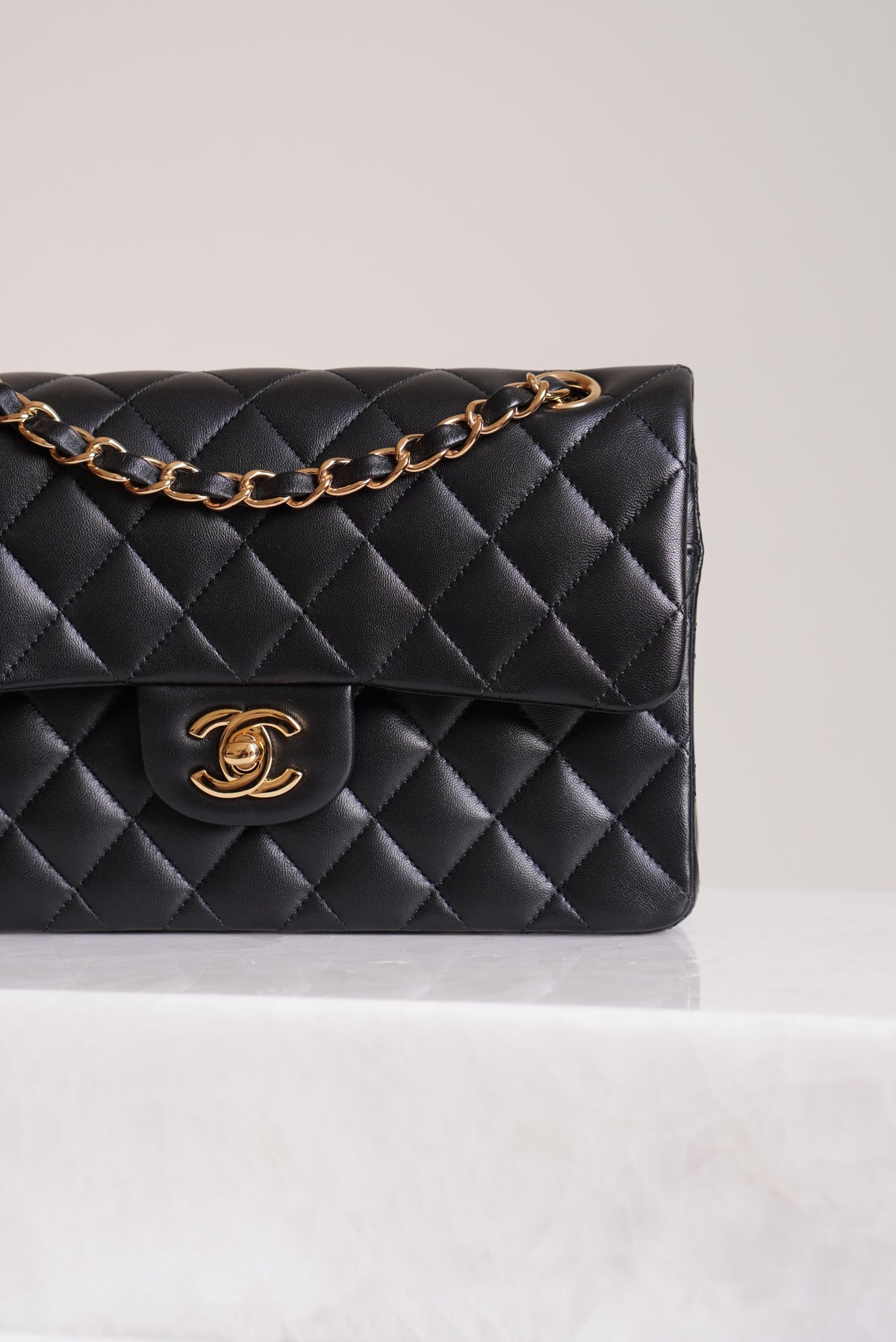 CHANEL CLASSIC SMALL DOUBLE FLAP | BLACK