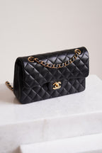 CHANEL CLASSIC SMALL DOUBLE FLAP | BLACK