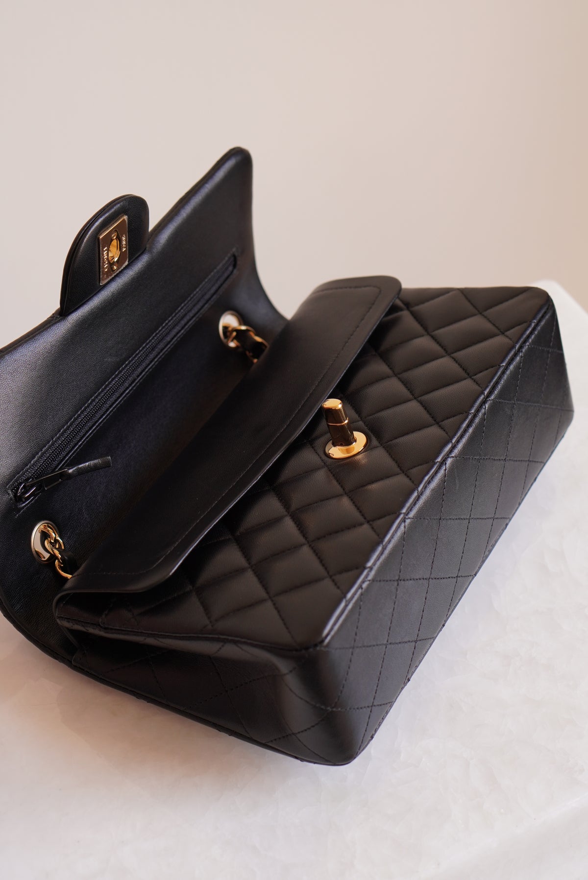 CHANEL CLASSIC SMALL DOUBLE FLAP | BLACK