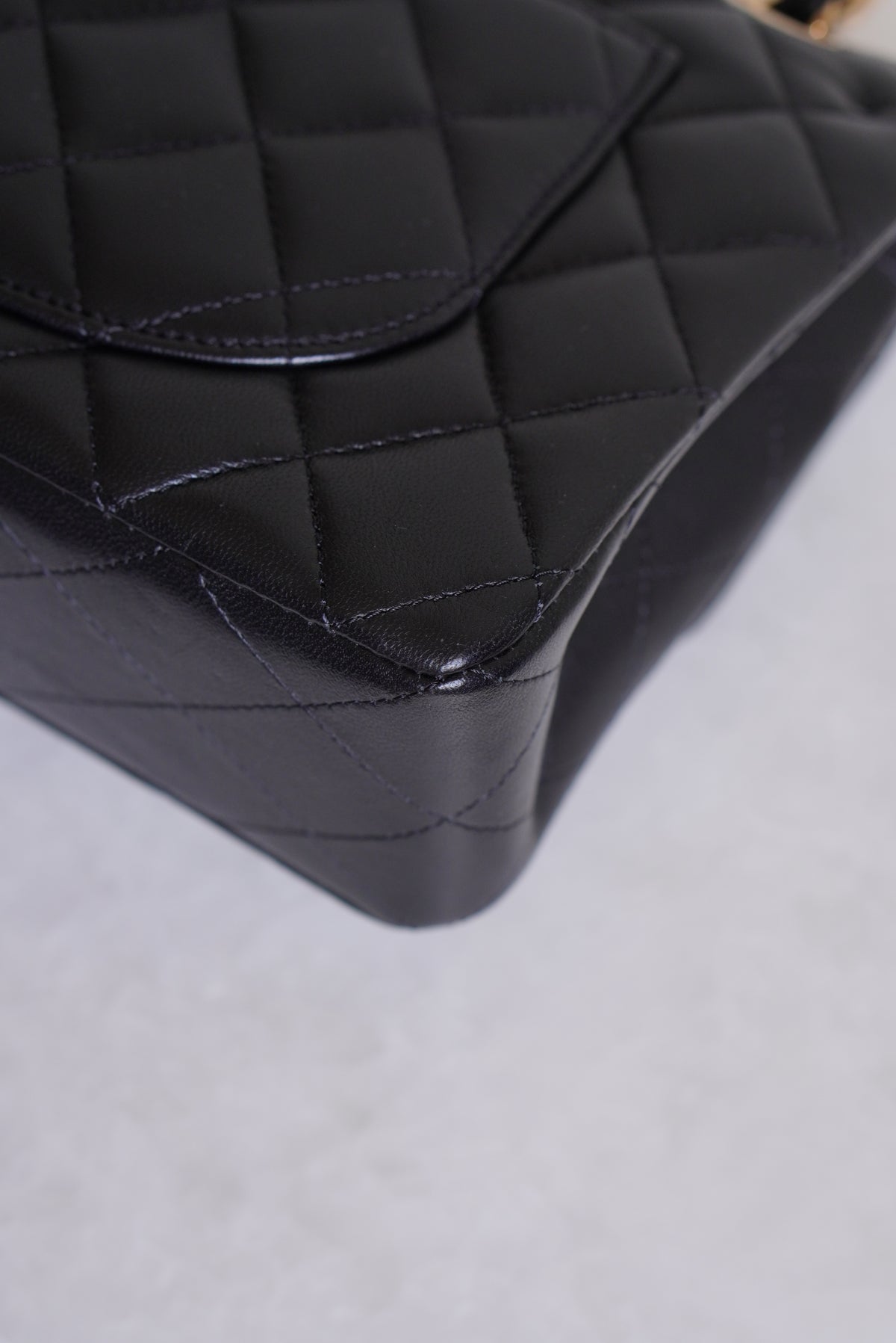 CHANEL CLASSIC SMALL DOUBLE FLAP | BLACK