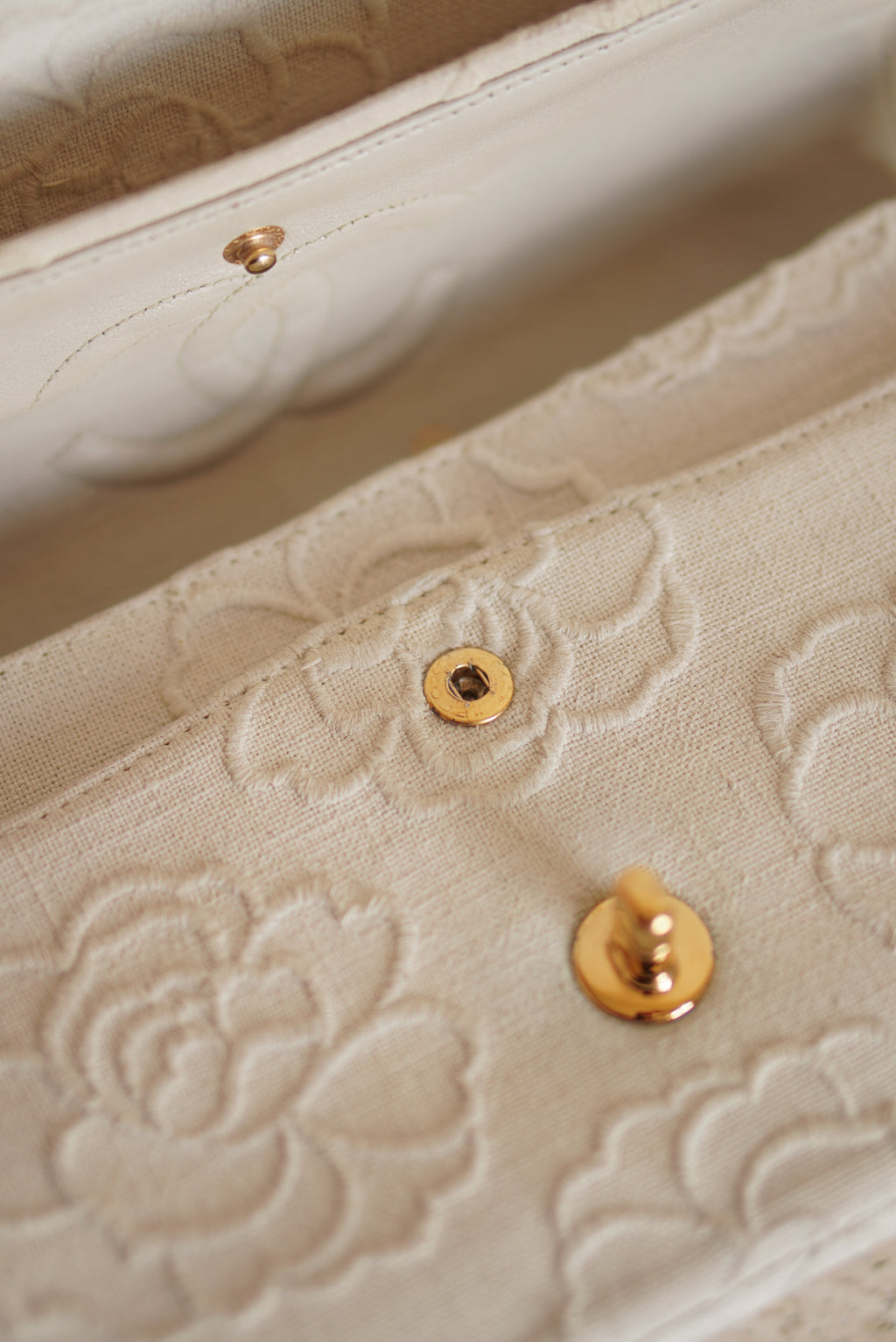CHANEL CLASSIC CAMELLIA SMALL DOUBLE FLAP