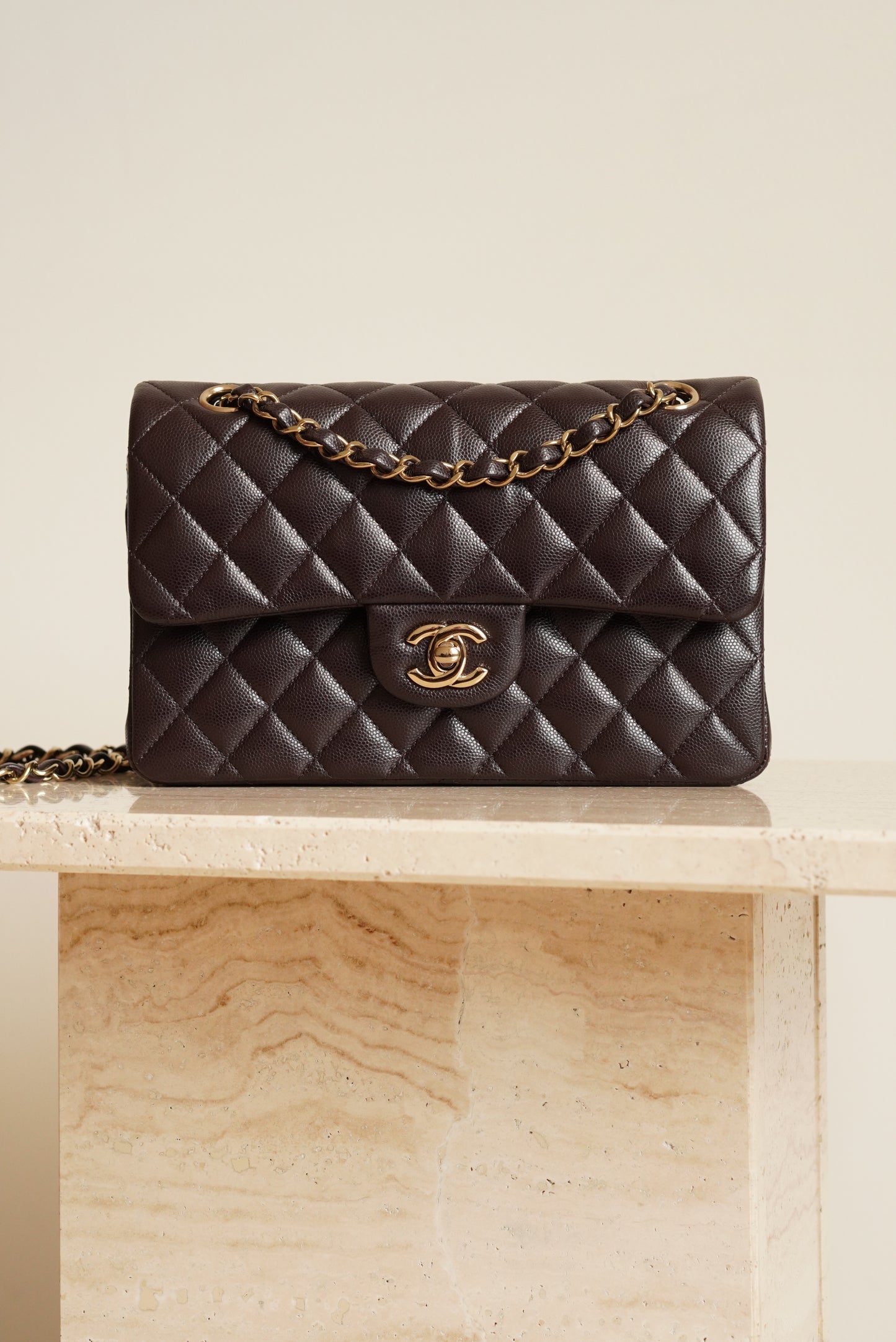 CHANEL CLASSIC 22K SMALL DOUBLE FLAP | DARK BROWN