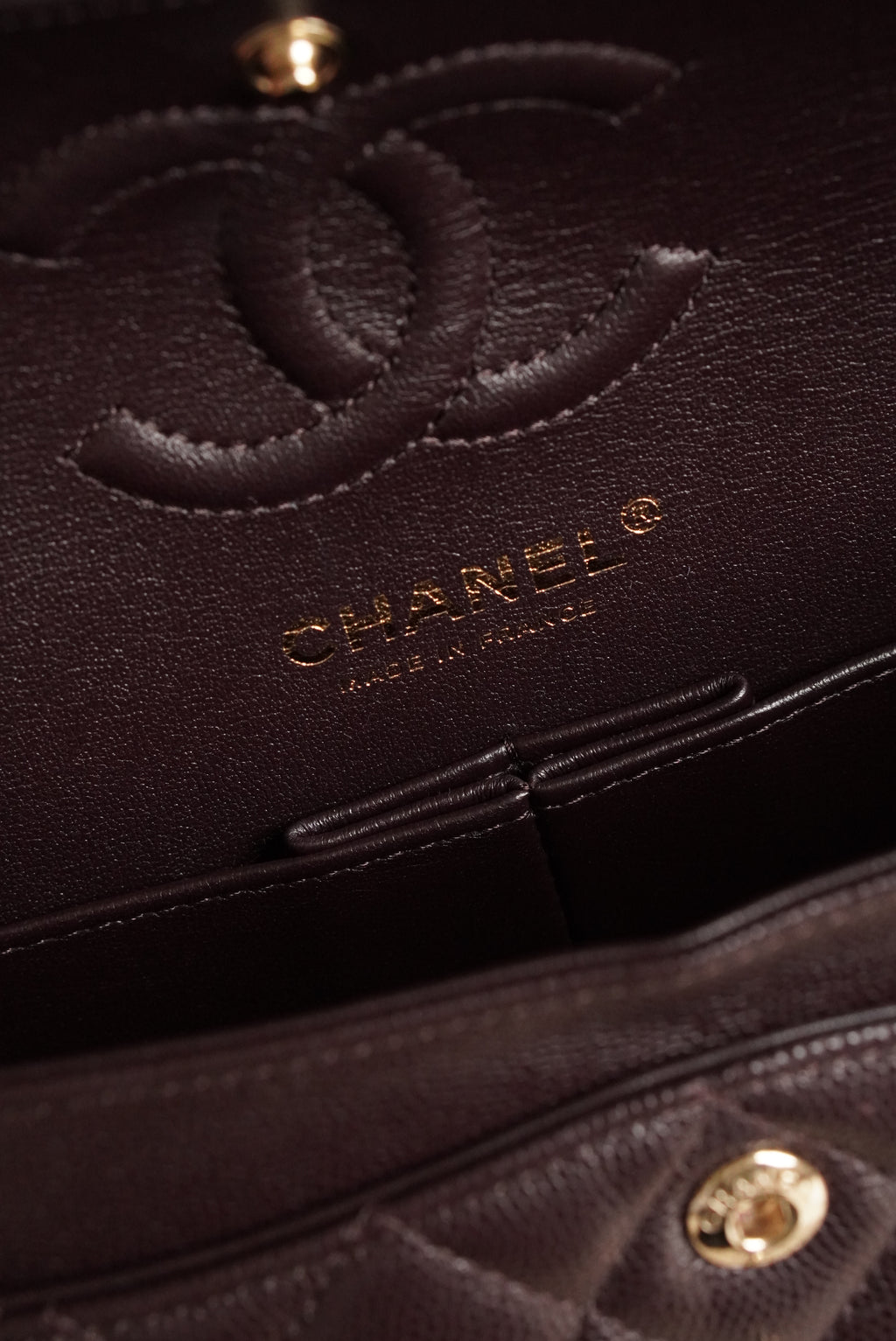 CHANEL CLASSIC 22K SMALL DOUBLE FLAP | DARK BROWN