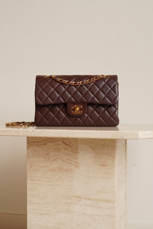 CHANEL CLASSIC SMALL DOUBLE FLAP | BROWN