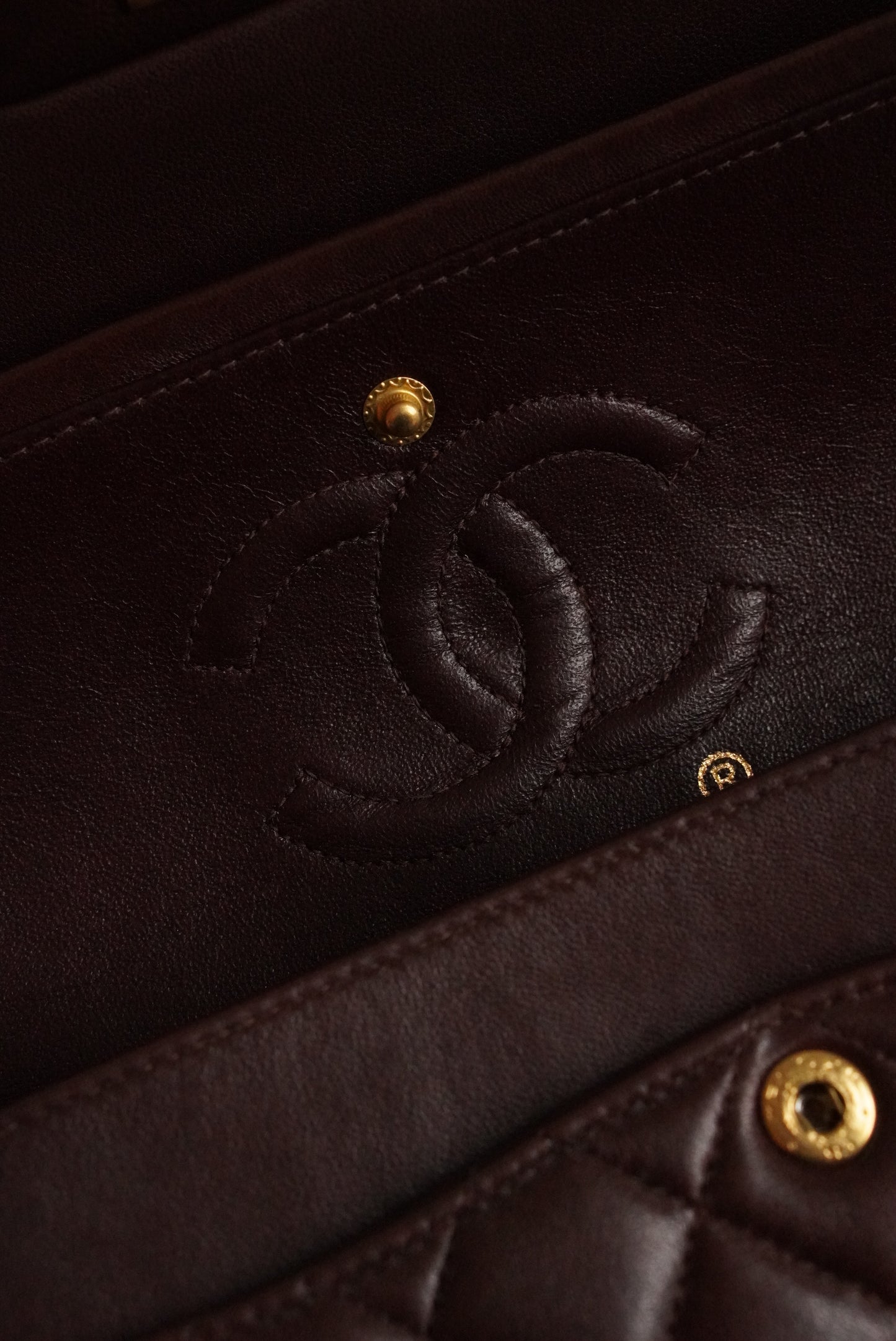 CHANEL CLASSIC SMALL DOUBLE FLAP | BROWN