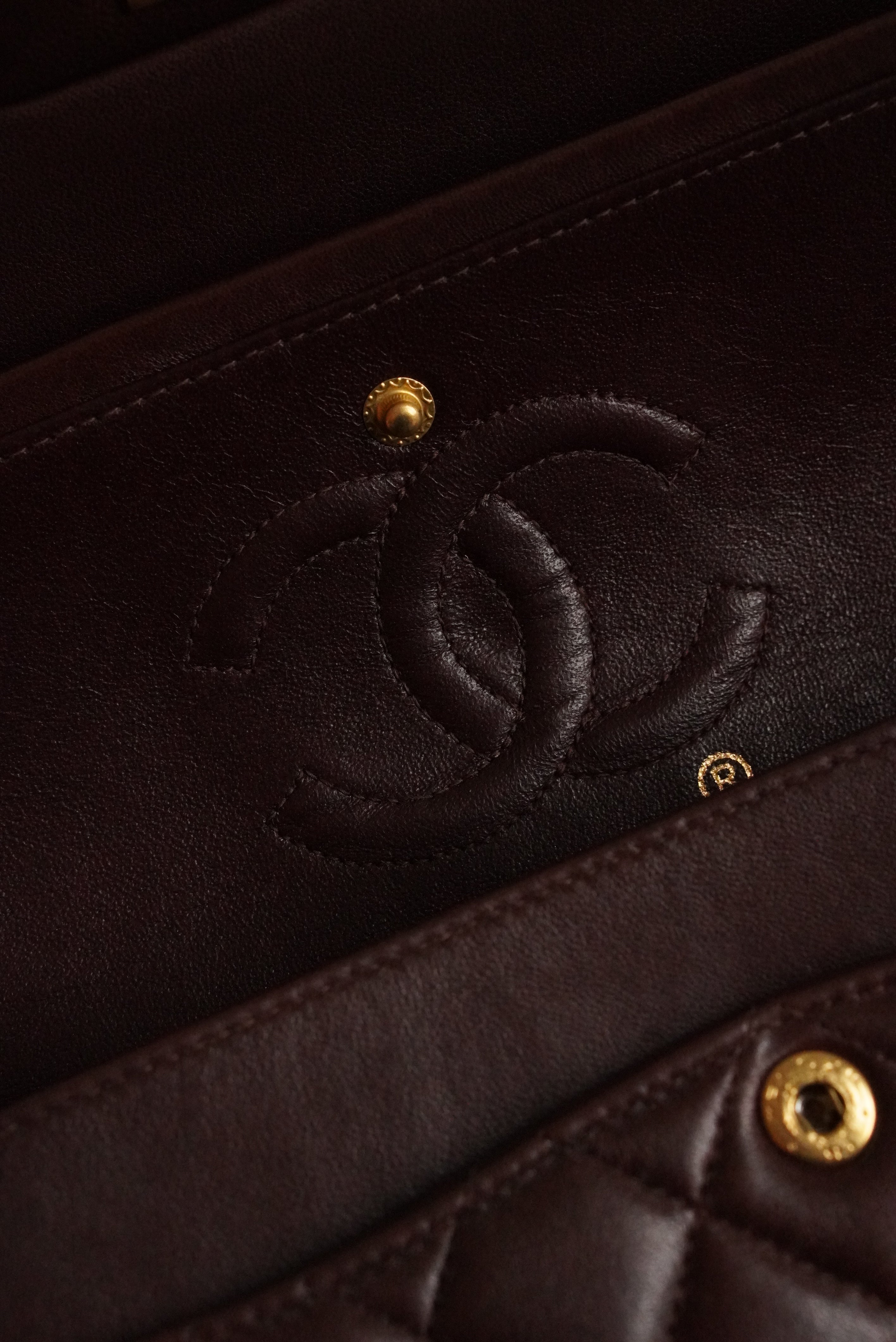 CHANEL CLASSIC SMALL DOUBLE FLAP | BROWN