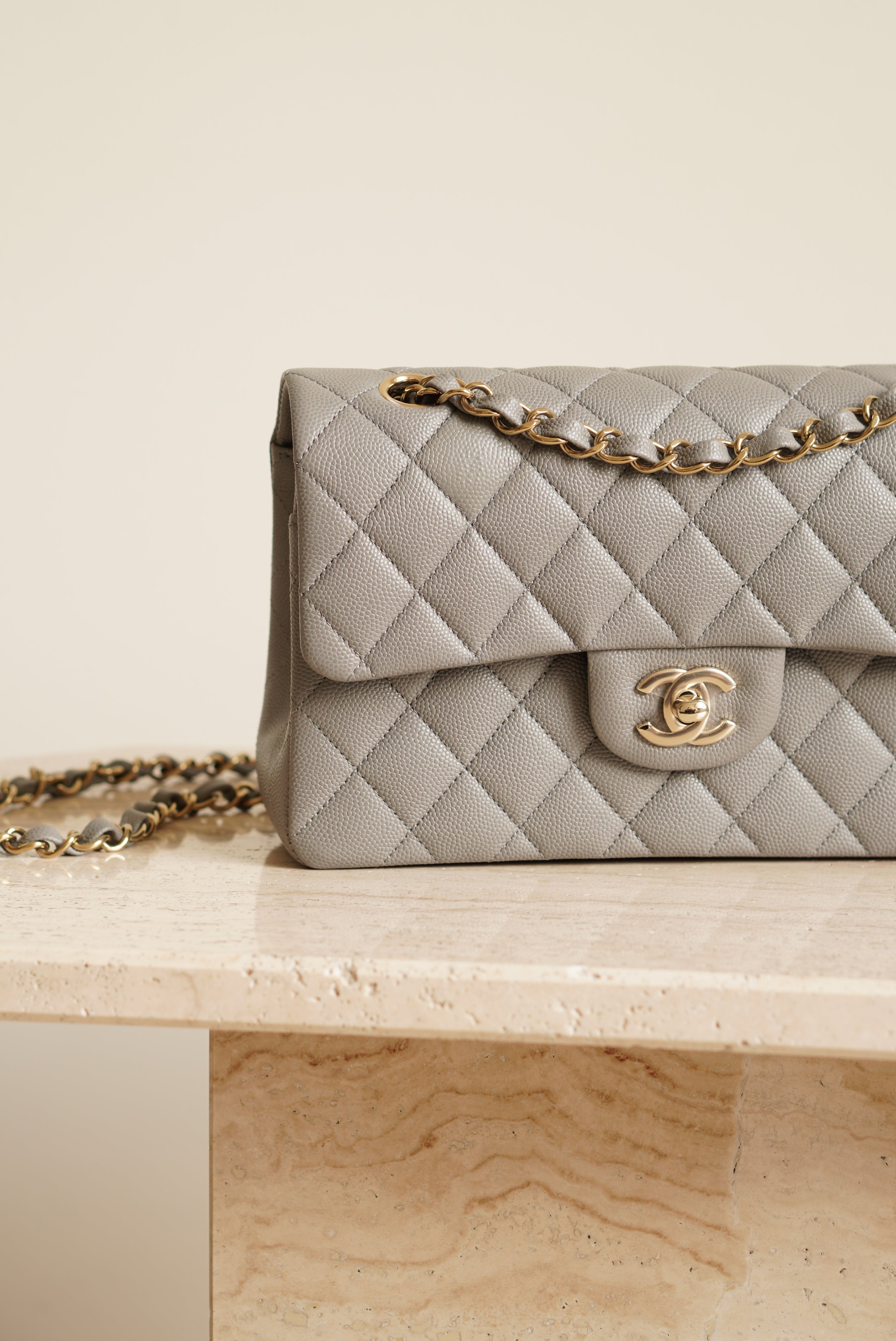 CHANEL CLASSIC 22B SMALL DOUBLE FLAP | GREY
