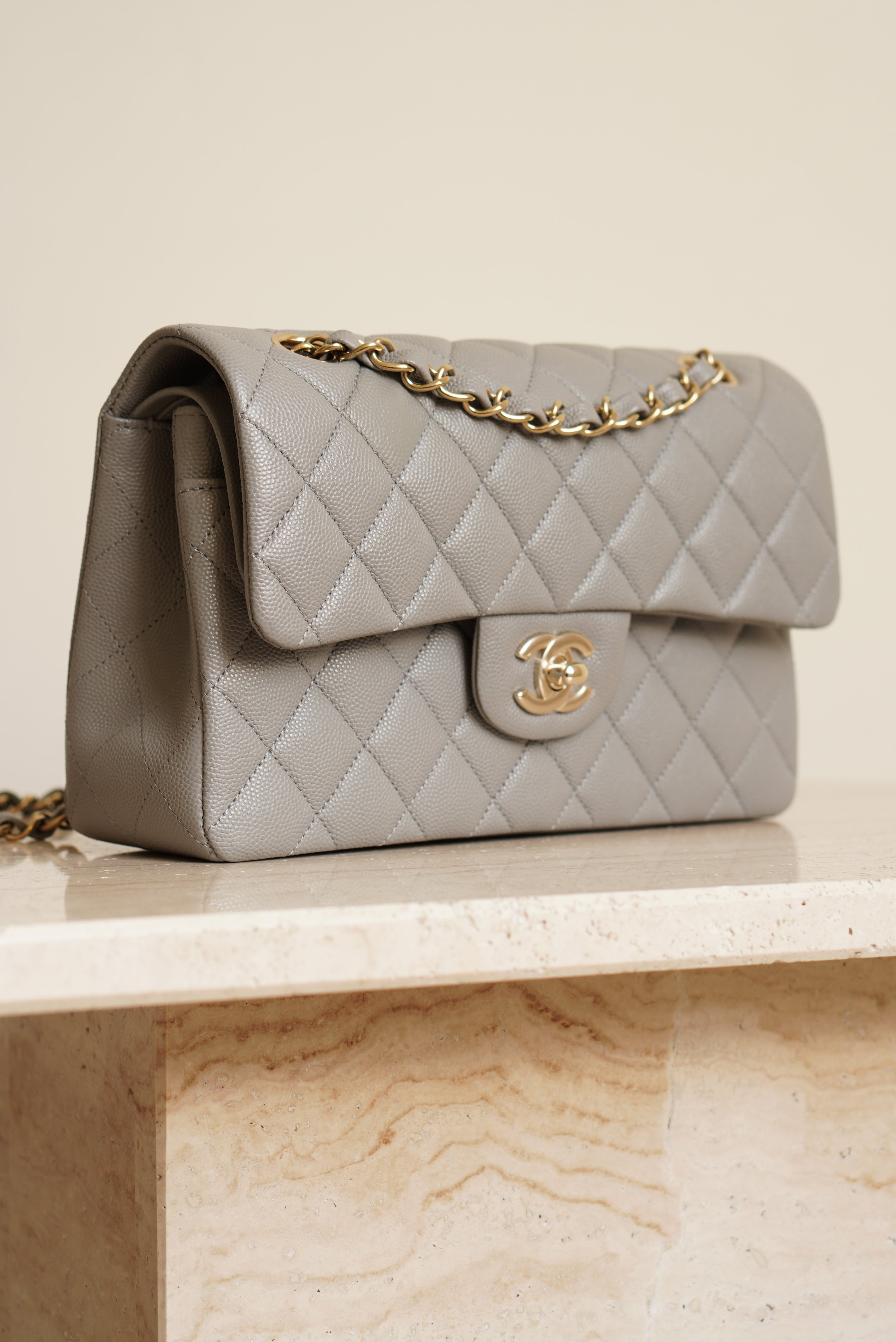 CHANEL CLASSIC 22B SMALL DOUBLE FLAP | GREY