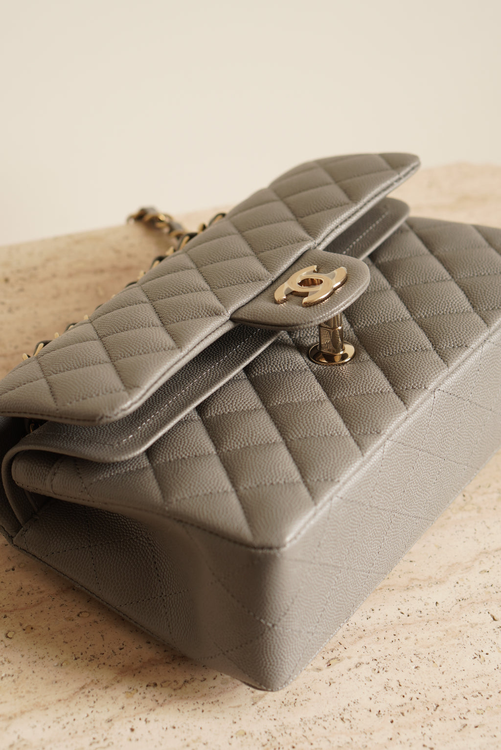 CHANEL CLASSIC 22B SMALL DOUBLE FLAP | GREY