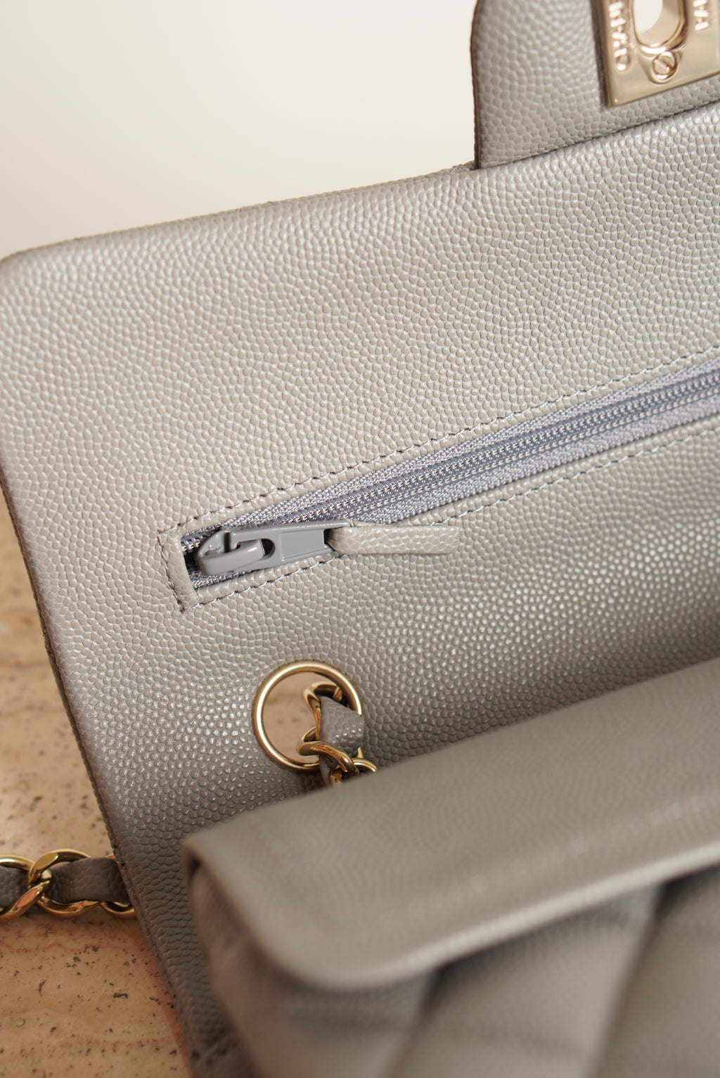 CHANEL CLASSIC 22B SMALL DOUBLE FLAP | GREY