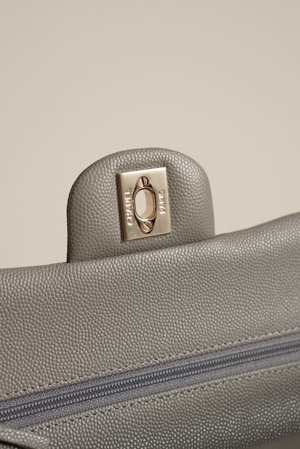 CHANEL CLASSIC 22B SMALL DOUBLE FLAP | GREY