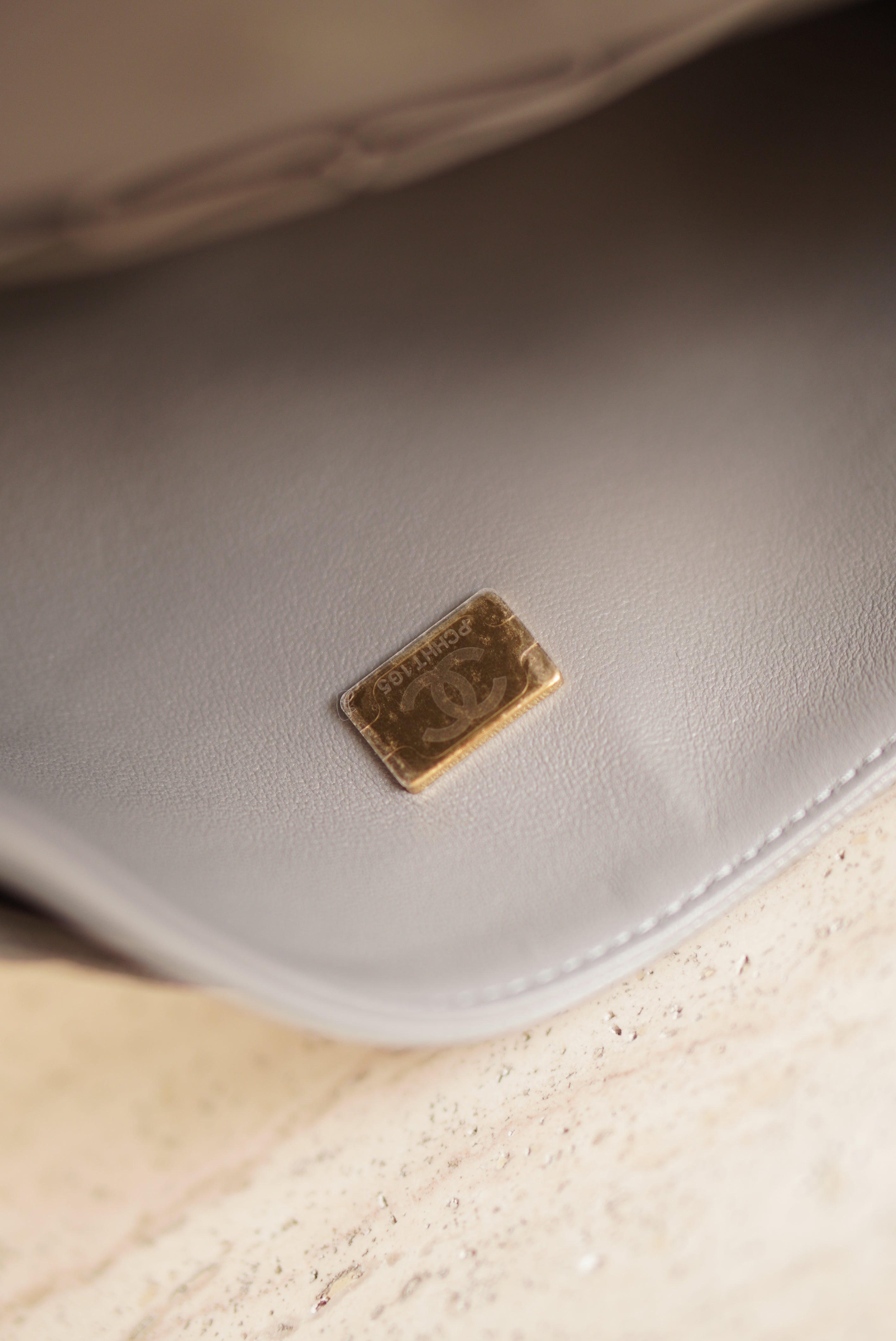 CHANEL CLASSIC 22B SMALL DOUBLE FLAP | GREY
