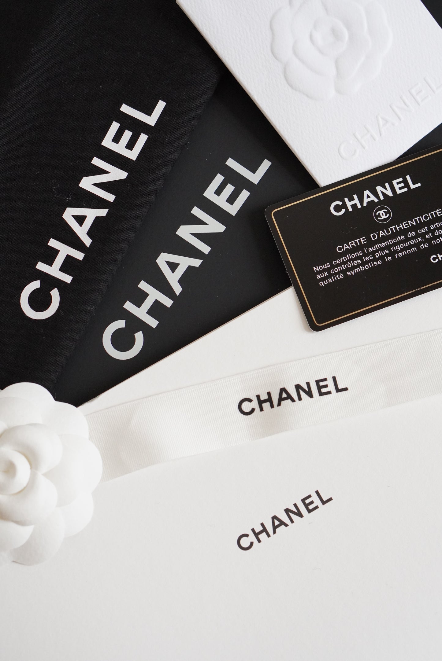 CHANEL CLASSIC SMALL DOUBLE FLAP | WHITE