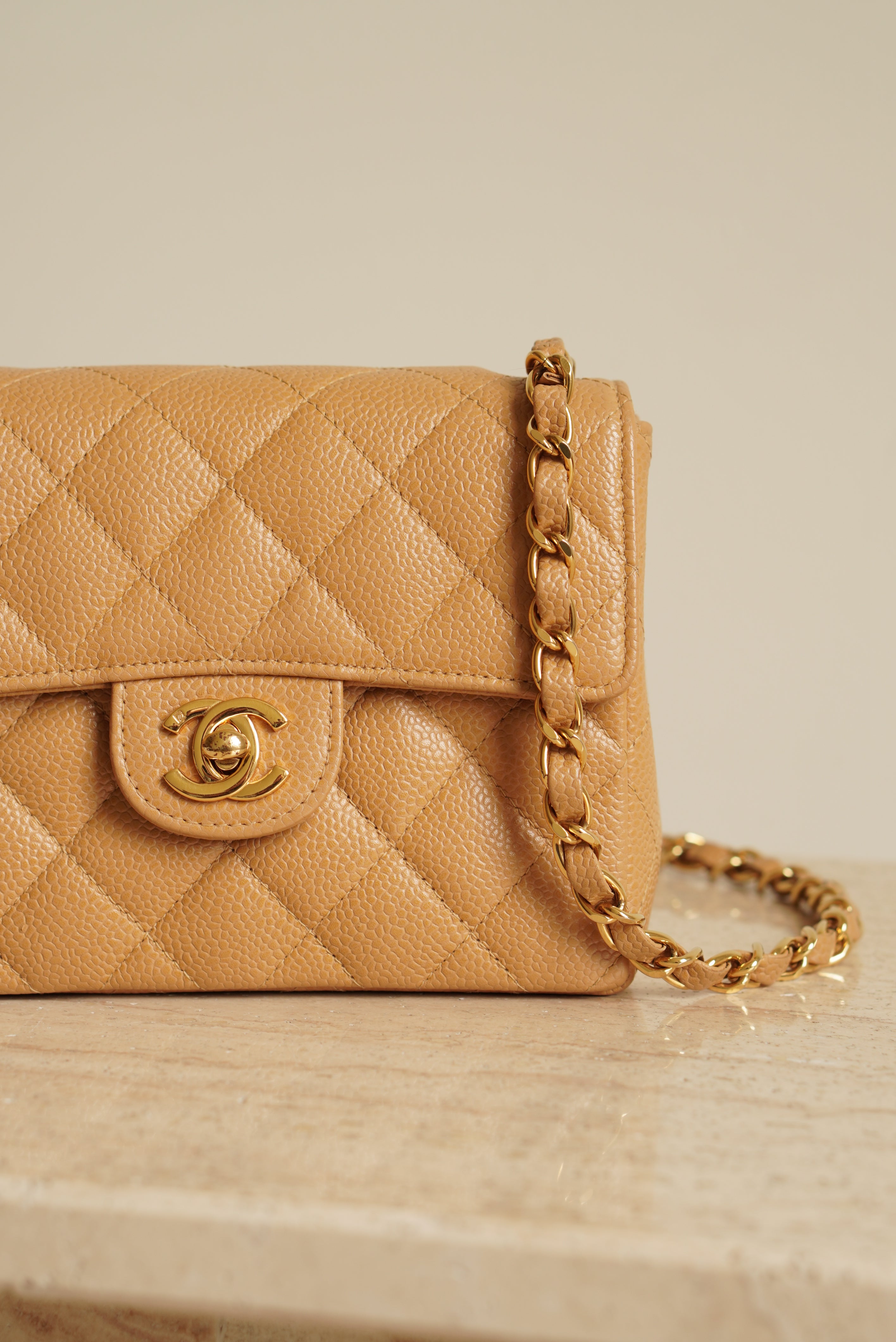 CHANEL CLASSIC MINI SQUARE | BEIGE