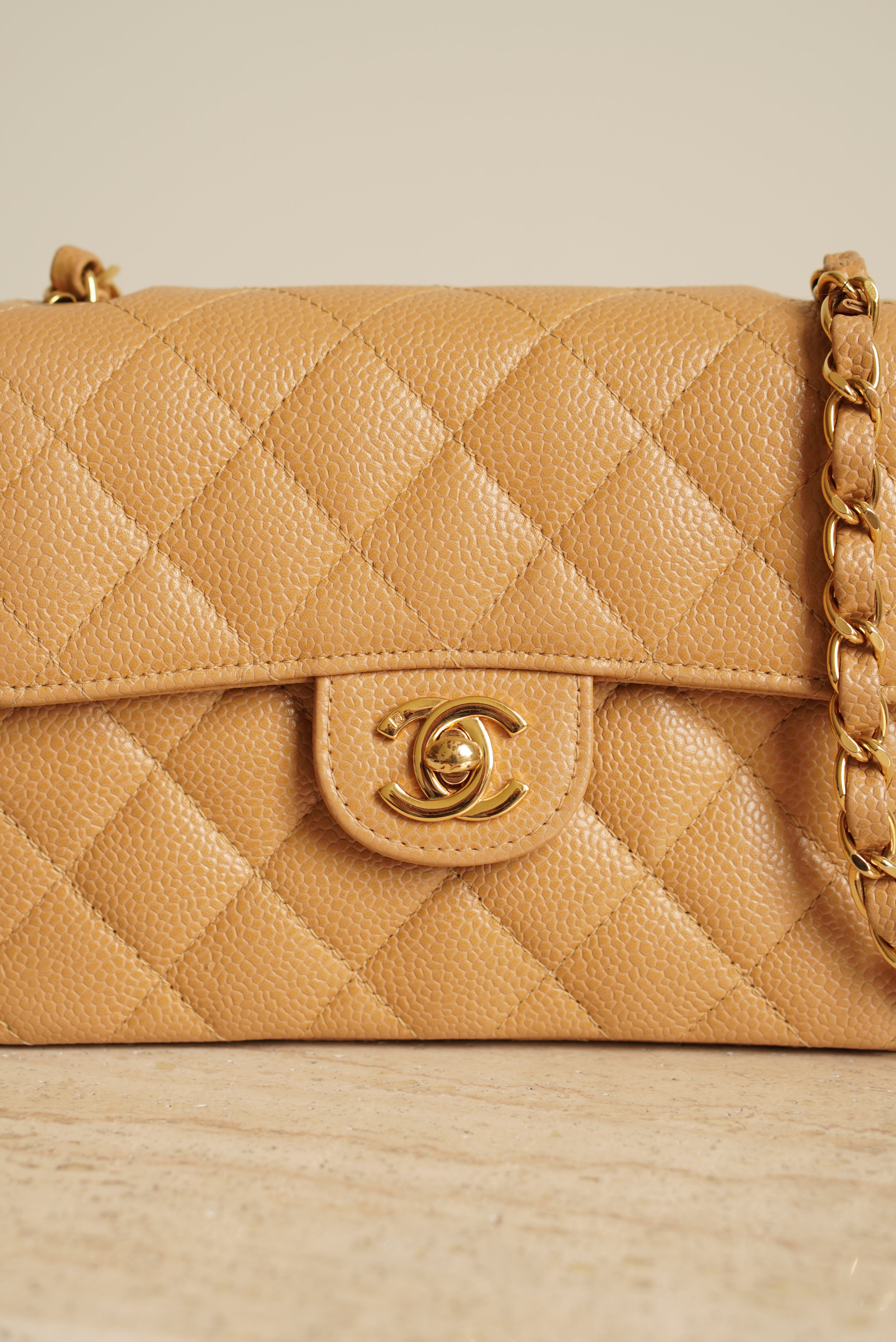 CHANEL CLASSIC MINI SQUARE | BEIGE