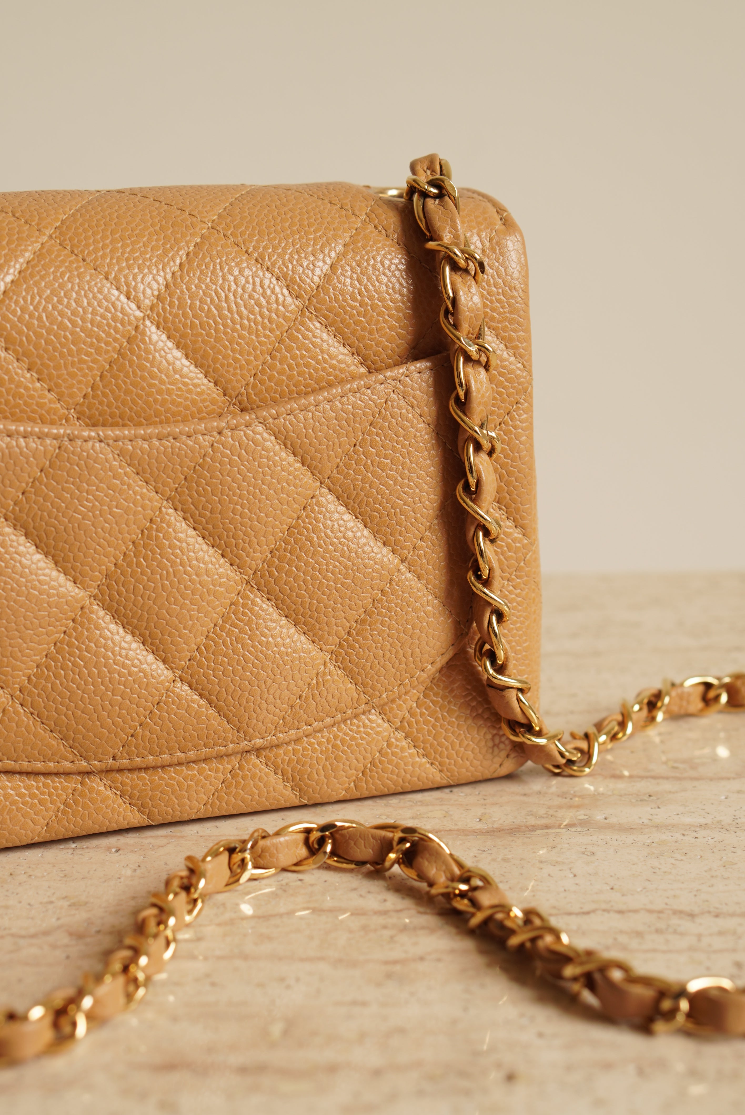 CHANEL CLASSIC MINI SQUARE | BEIGE