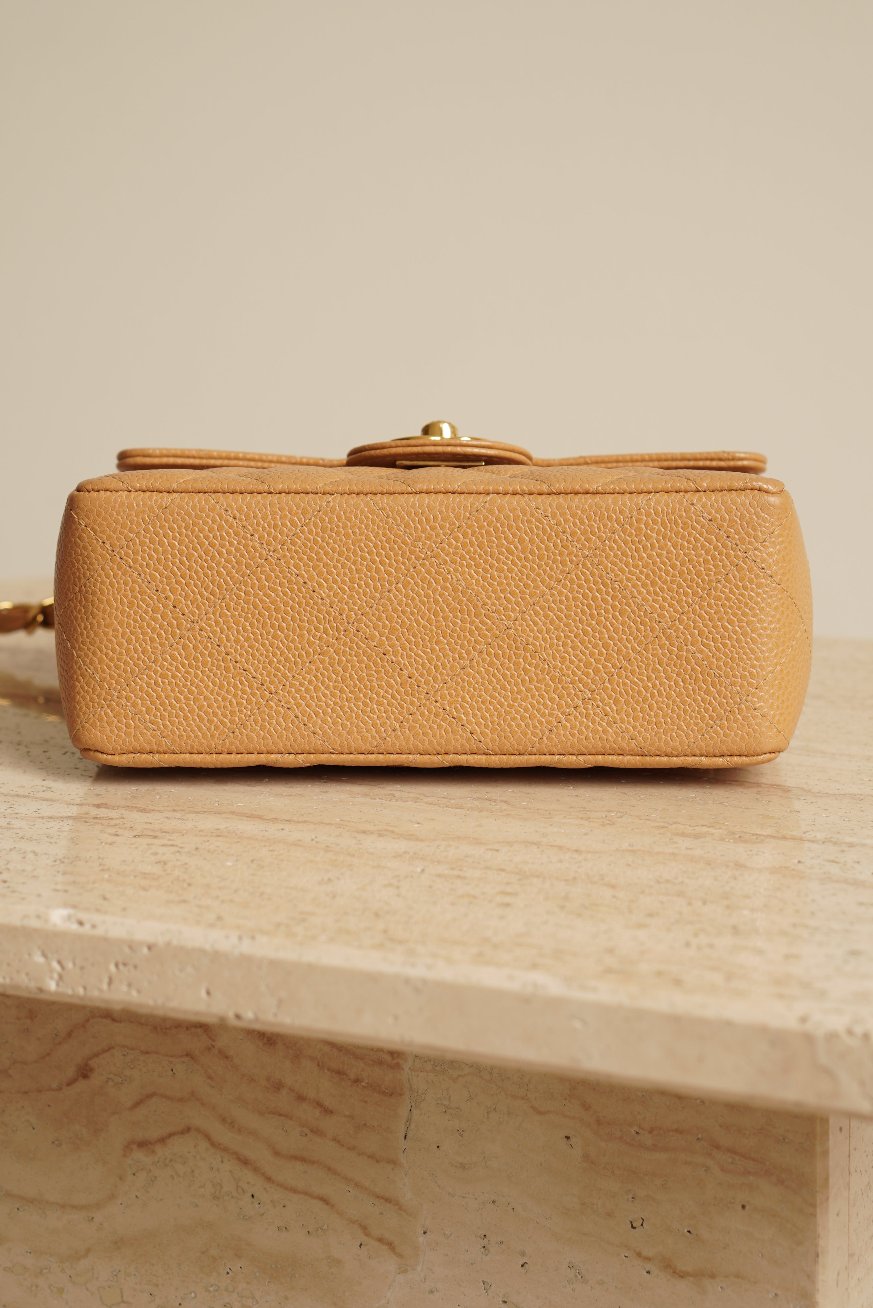 CHANEL CLASSIC MINI SQUARE | BEIGE